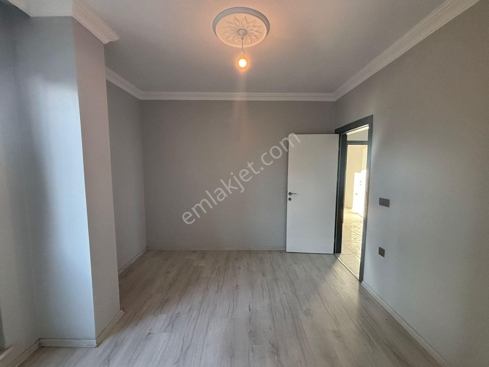 **eryıldız İnşaat'tan**tepe Bölgesinde İskanlı Büyük Teraslı Kapalı Otoparklı Lüks 2+1 - Görsel 24