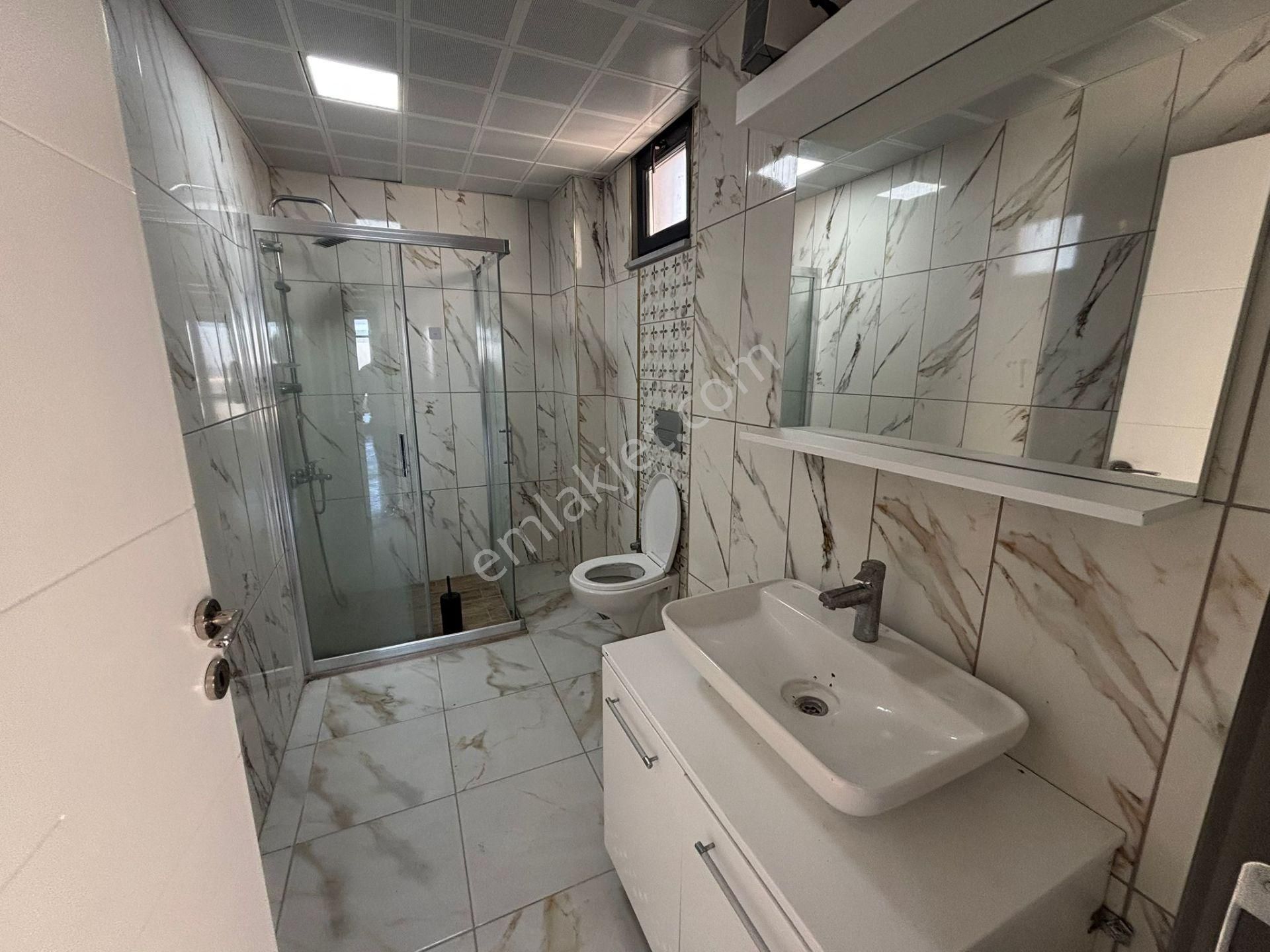 **eryıldız İnşaat'tan**tepe Bölgesinde İskanlı Büyük Teraslı Kapalı Otoparklı Lüks 2+1 - Görsel 25