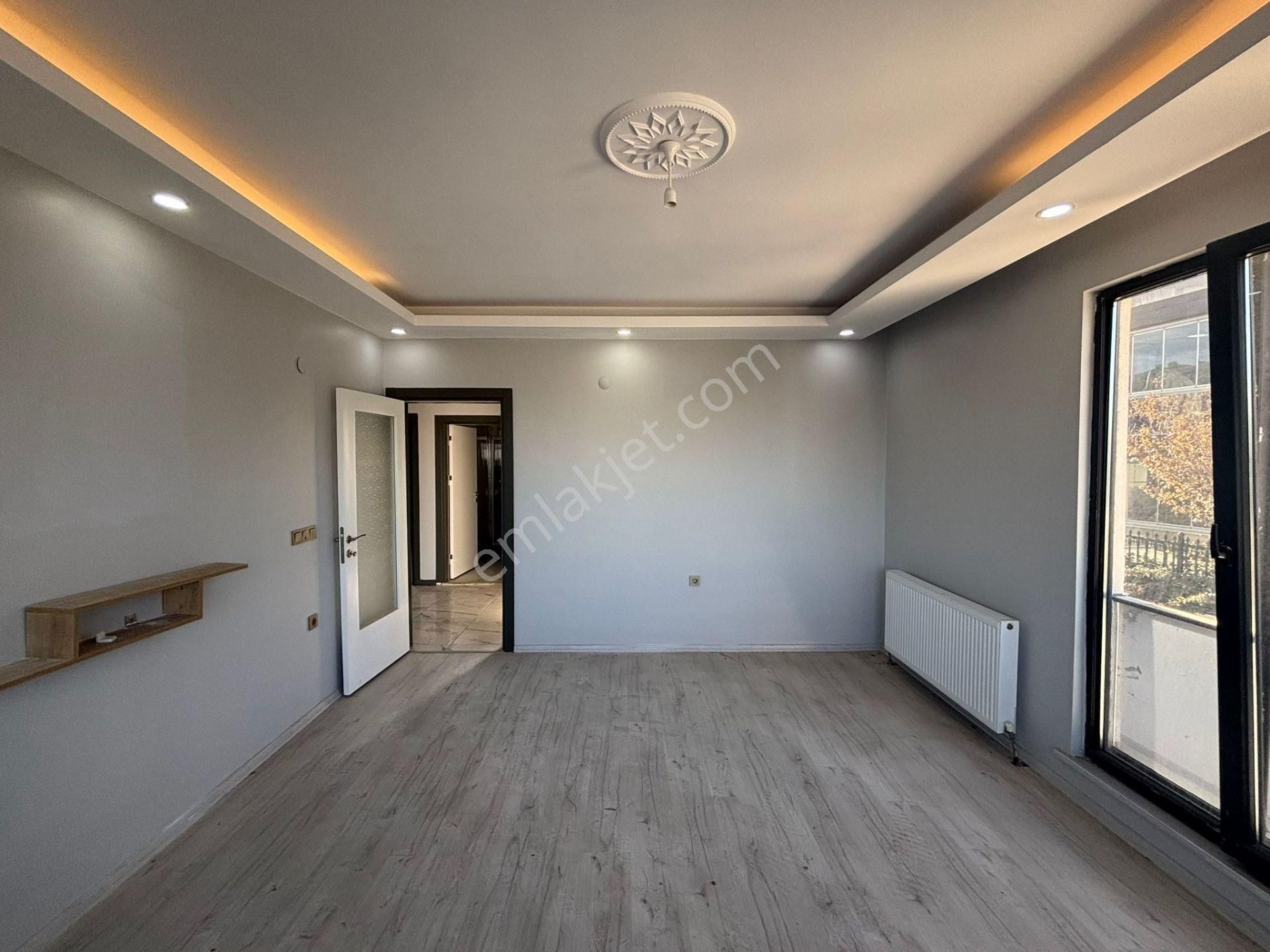 **eryıldız İnşaat'tan**tepe Bölgesinde İskanlı Büyük Teraslı Kapalı Otoparklı Lüks 2+1 - Görsel 16