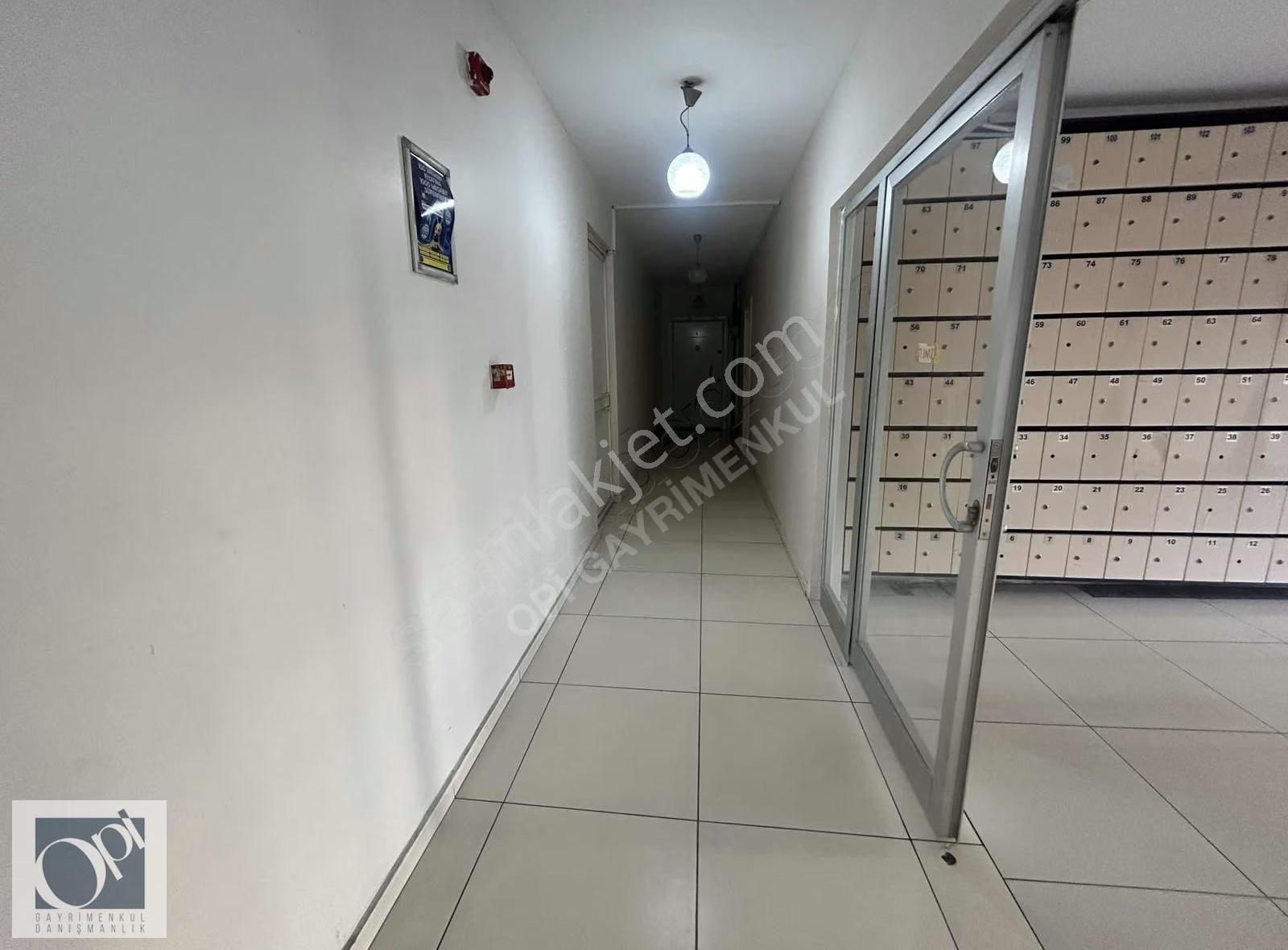 Marmara Royal Sitesi'nde Kiralık 1 + 1 Daire - Görsel 15