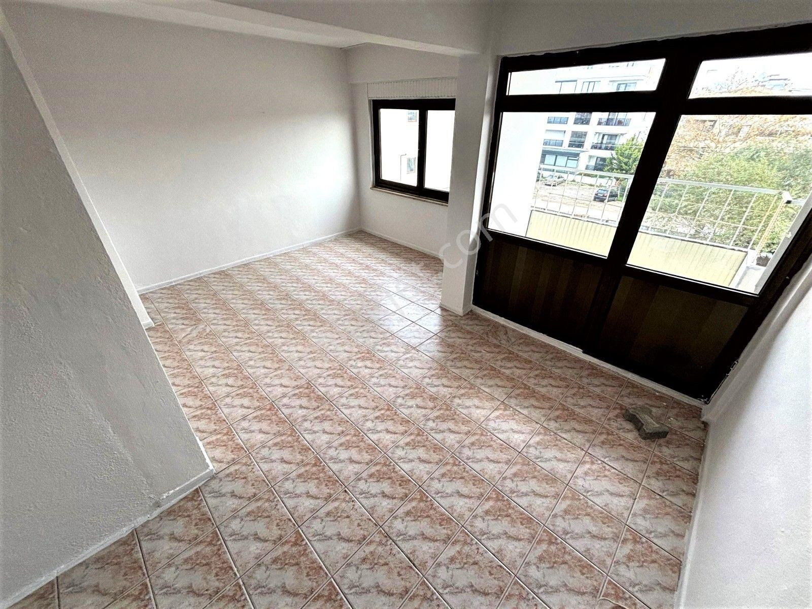 🟠🟠alfa'dan Akçay'da Harika Konum Satılık Denize 100 Mt Ayrı Mutfak 2+1 Geniş Daire - Görsel 3