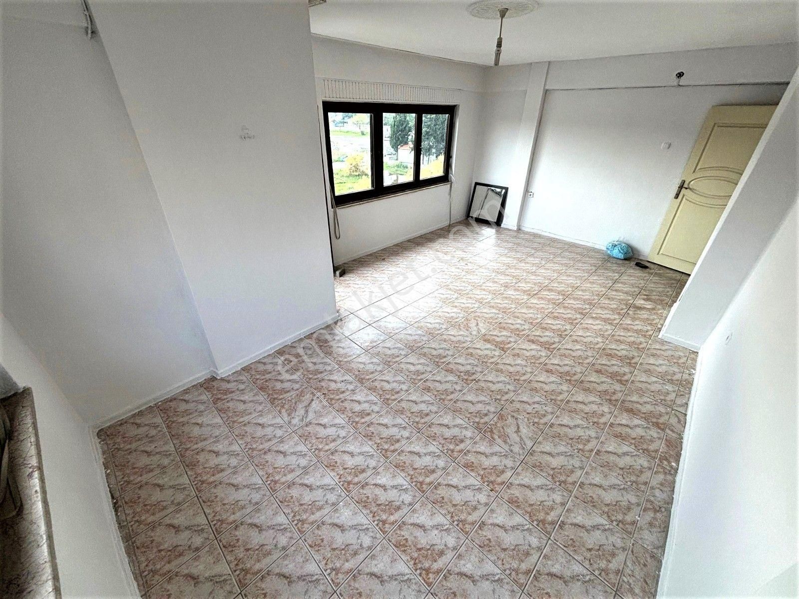 🟠🟠alfa'dan Akçay'da Harika Konum Satılık Denize 100 Mt Ayrı Mutfak 2+1 Geniş Daire - Görsel 19