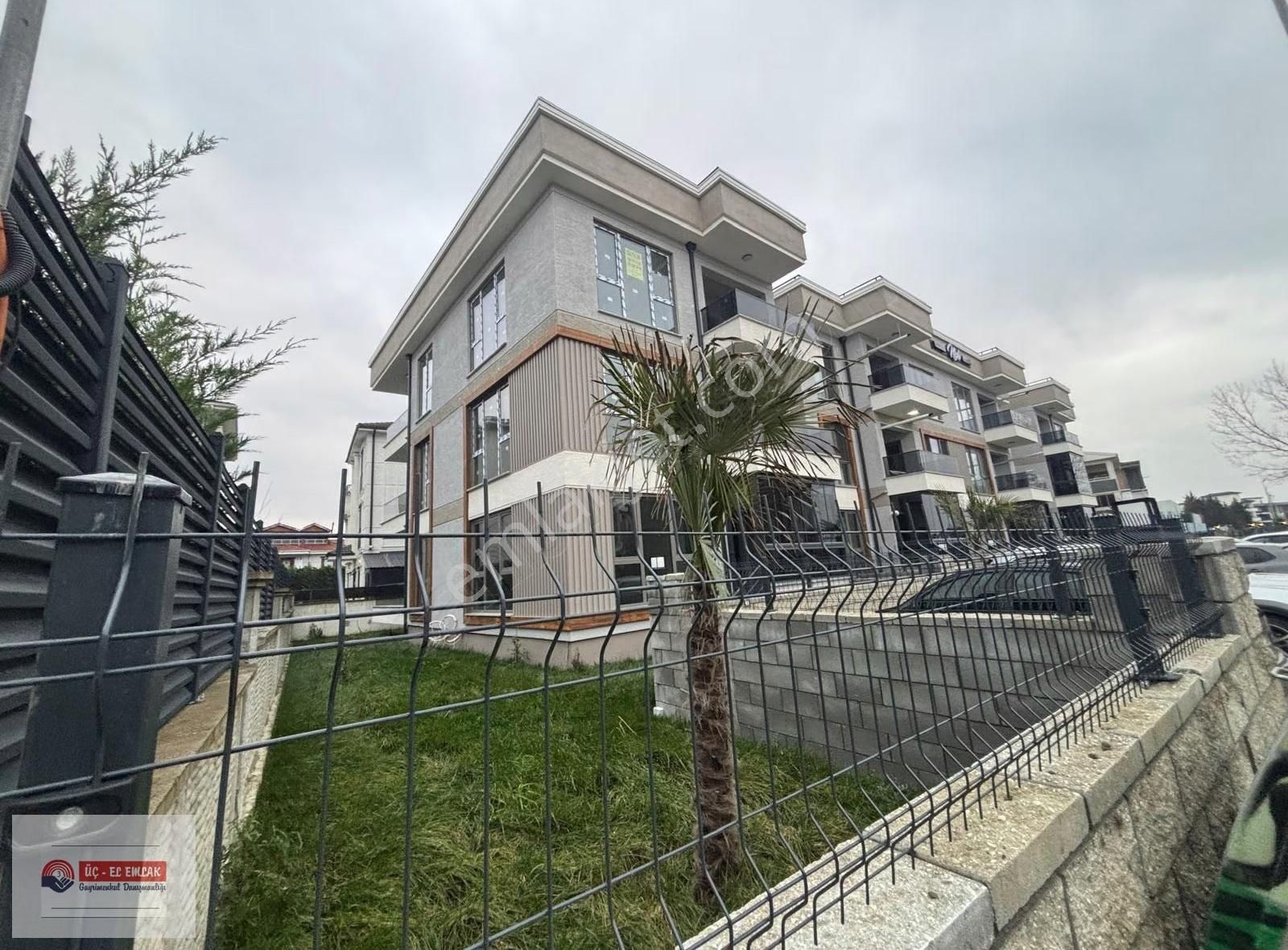 Yazlık Mah. Site İçi Ebeveyn Banyolu Satılık Sıfır 3+1 Daireler