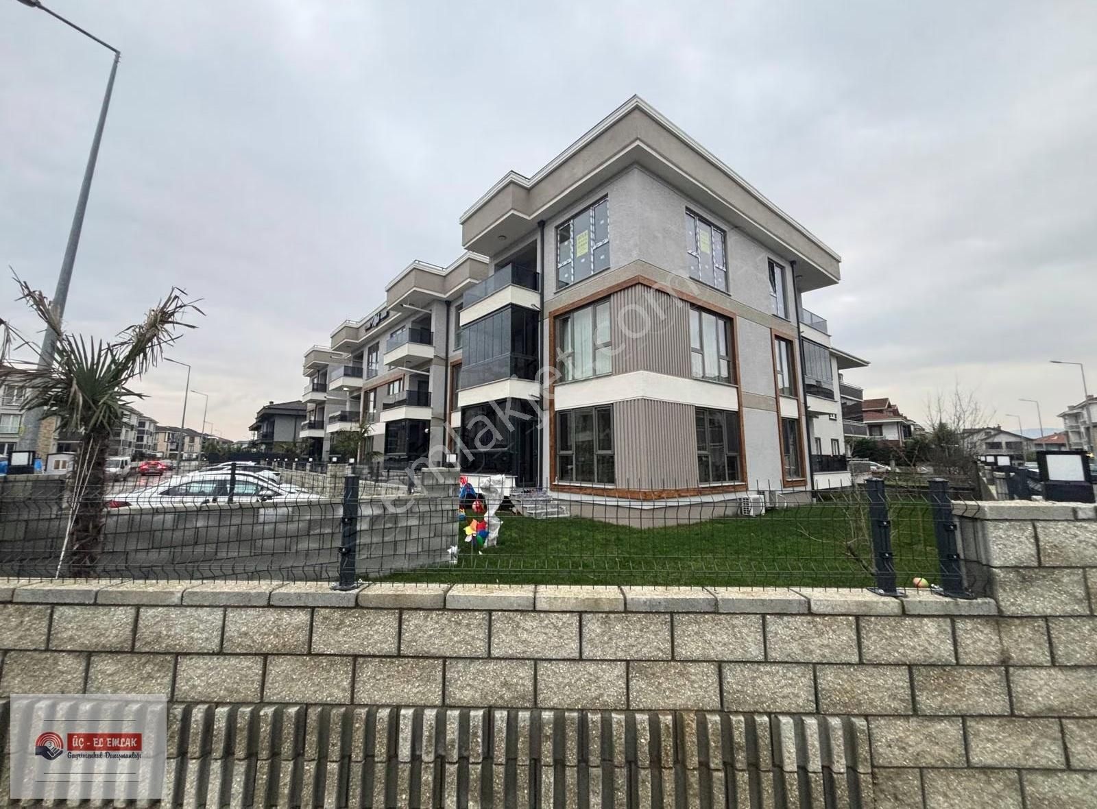 Yazlık Mah. Site İçi Ebeveyn Banyolu Satılık Sıfır 3+1 Daireler - Görsel 5