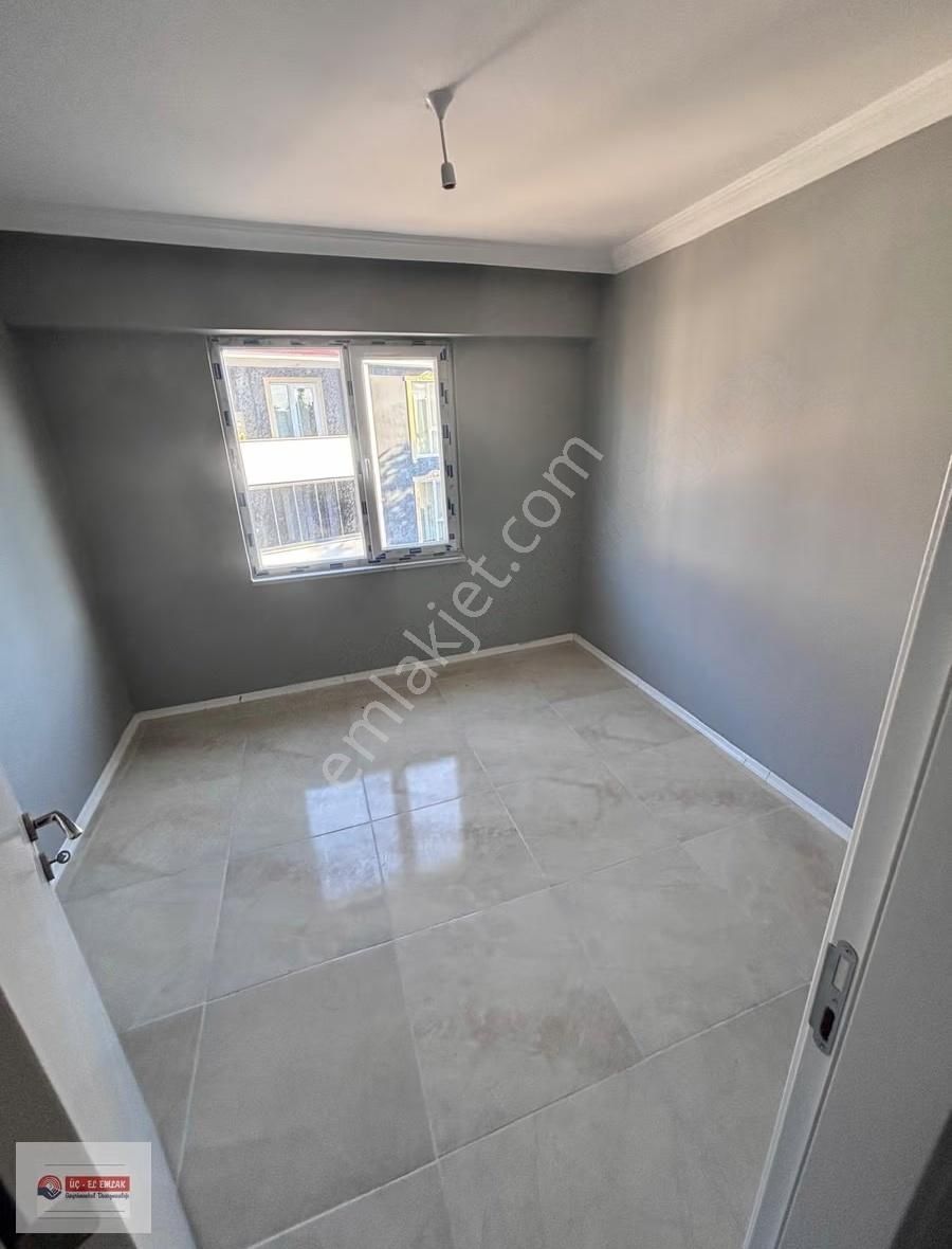 Söğütlü Merkezde Site İçi Açıkotoparklı Kiralık 3+1 Sıfır Daire - Görsel 2