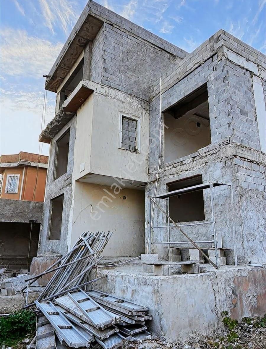 Kültür Emlaktan Karaköprü Batıkent'te Satılık Villa