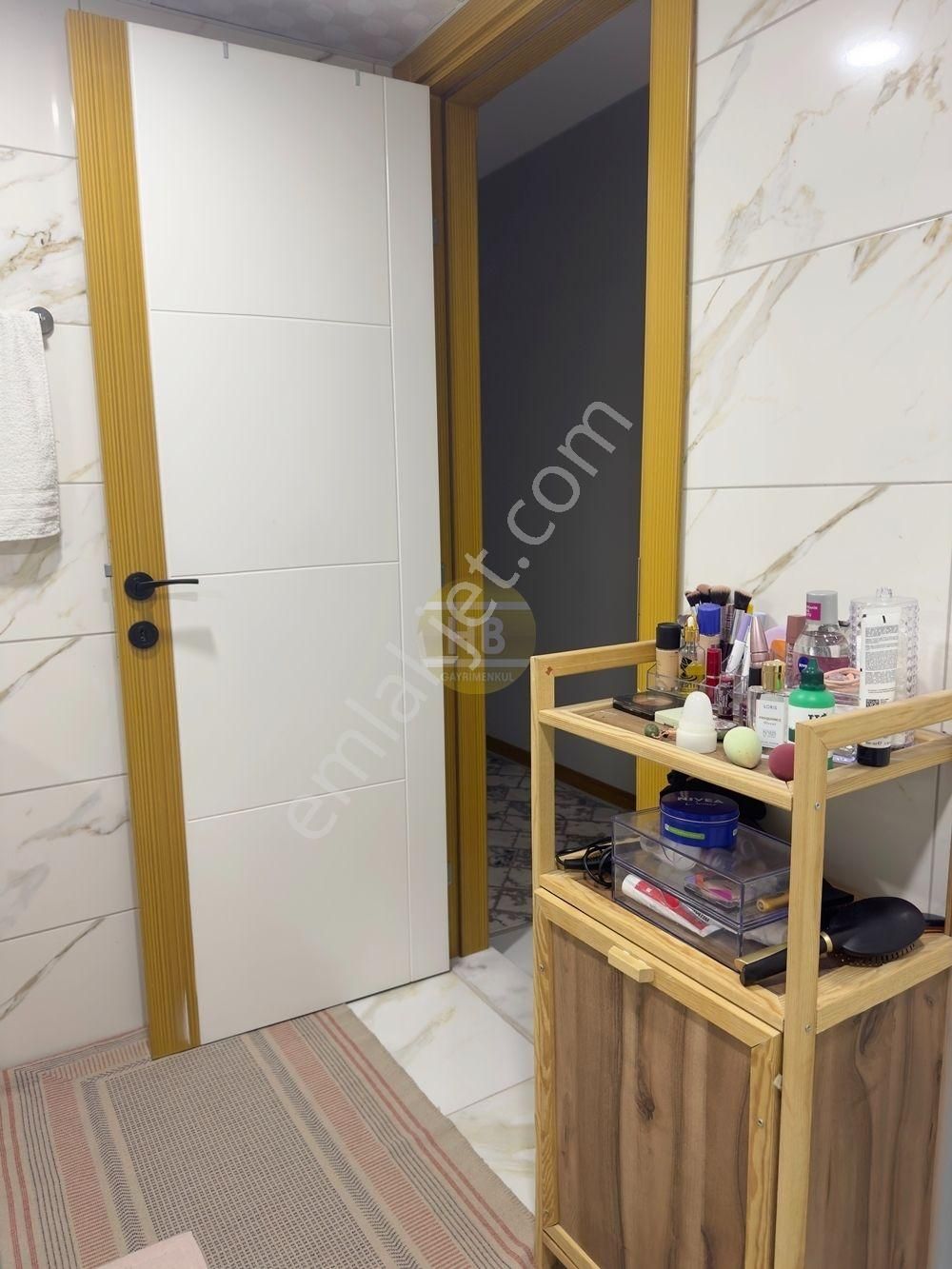 Hb'den 2+1 Satılık Daire, Yerden Isıtmalı, Meşrutiyet Bulvarı Üzeri - Görsel 17