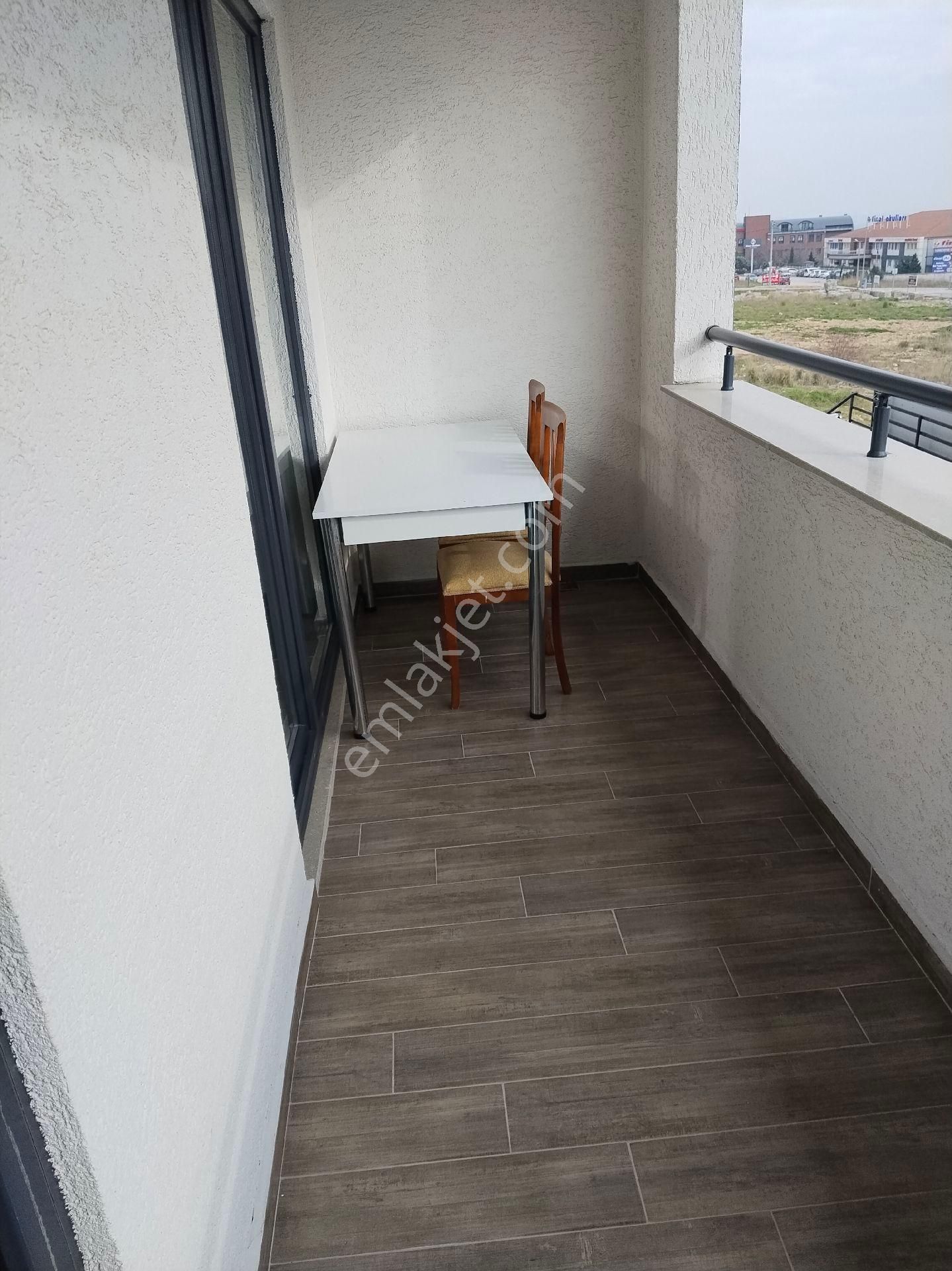 Sahibinden Eşyalı Hastane Ve Üniversiteye Yakın 1+1 Kiralık - Görsel 11