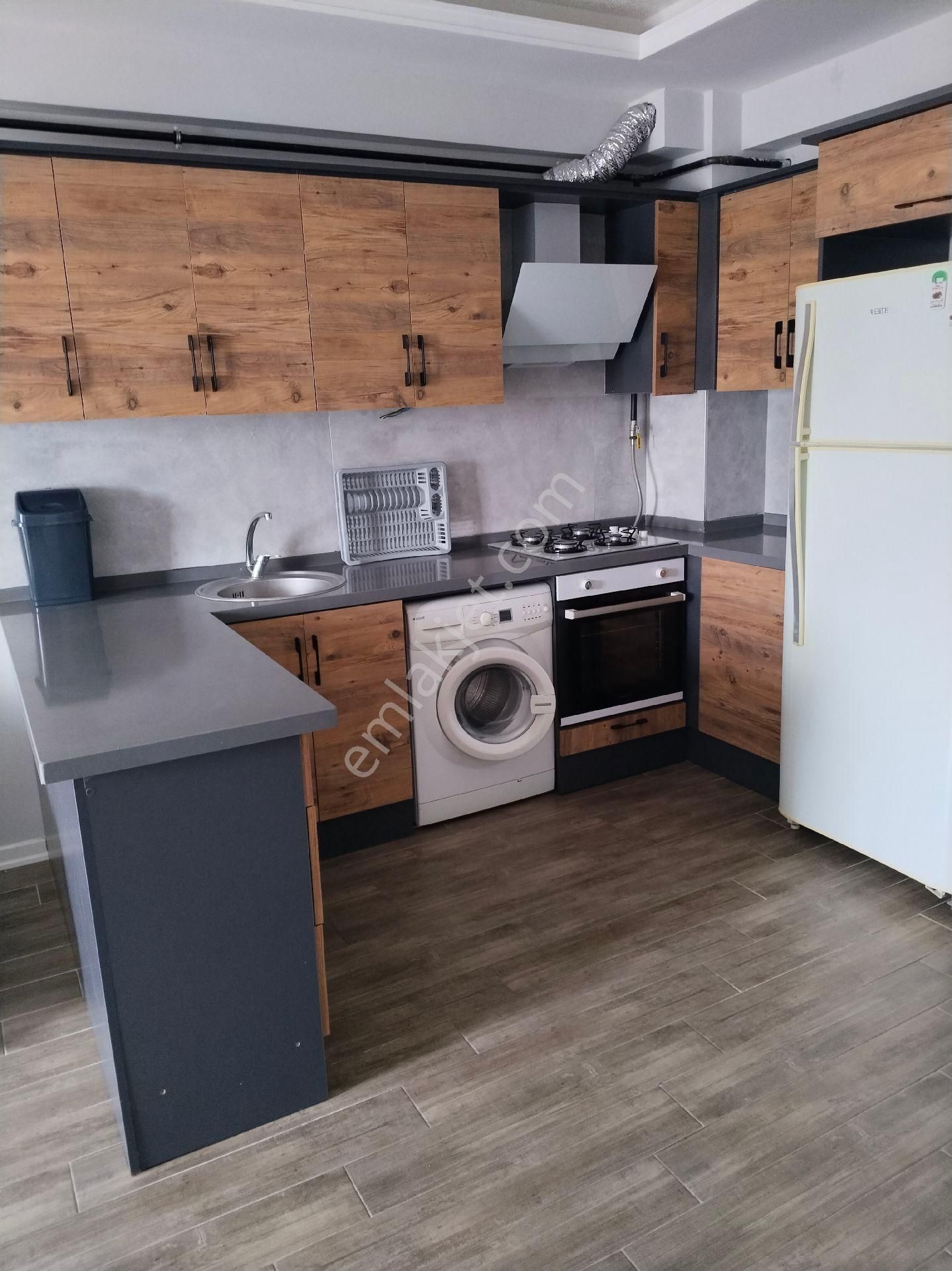 Sahibinden Eşyalı Hastane Ve Üniversiteye Yakın 1+1 Kiralık - Görsel 3