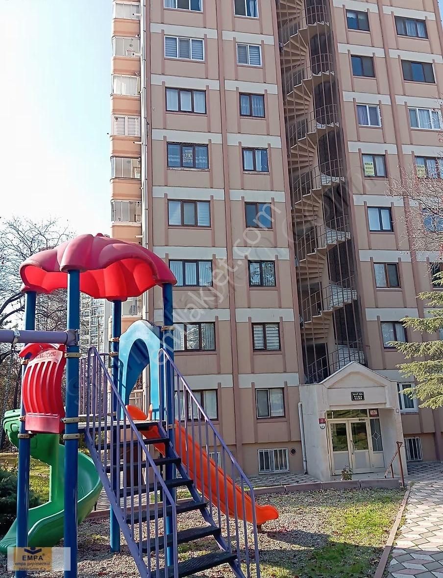 Eryaman Cadde Üstü Metro Yakını 1+1 Ara Kat Eşyalı