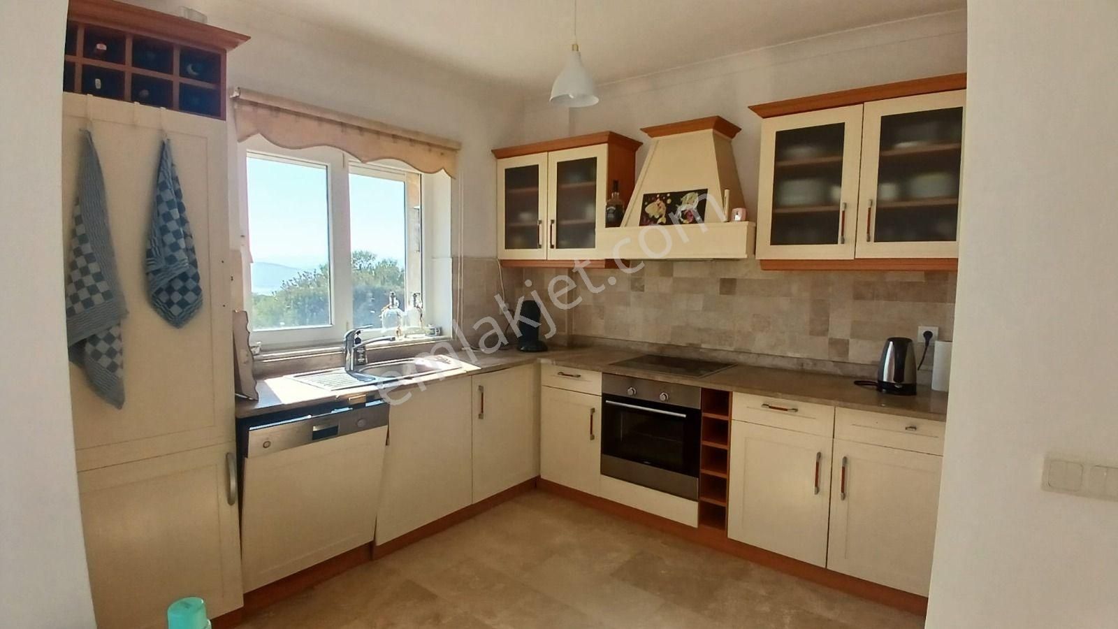 Bodrum Milas Boğaziçinde Özel Havuzlu | Tek Müstakil | Deniz Manzaralı | Eşyalı 3+1 - Görsel 4
