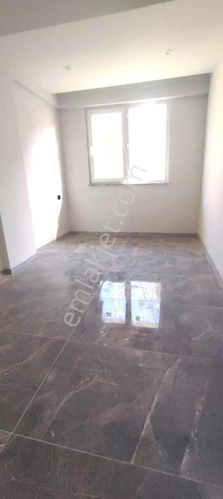 Muratdede Mahallesinde Hastane Lere Yakın 3katlı Binanın 3 Katı Daireler Satılıktır - Görsel 3