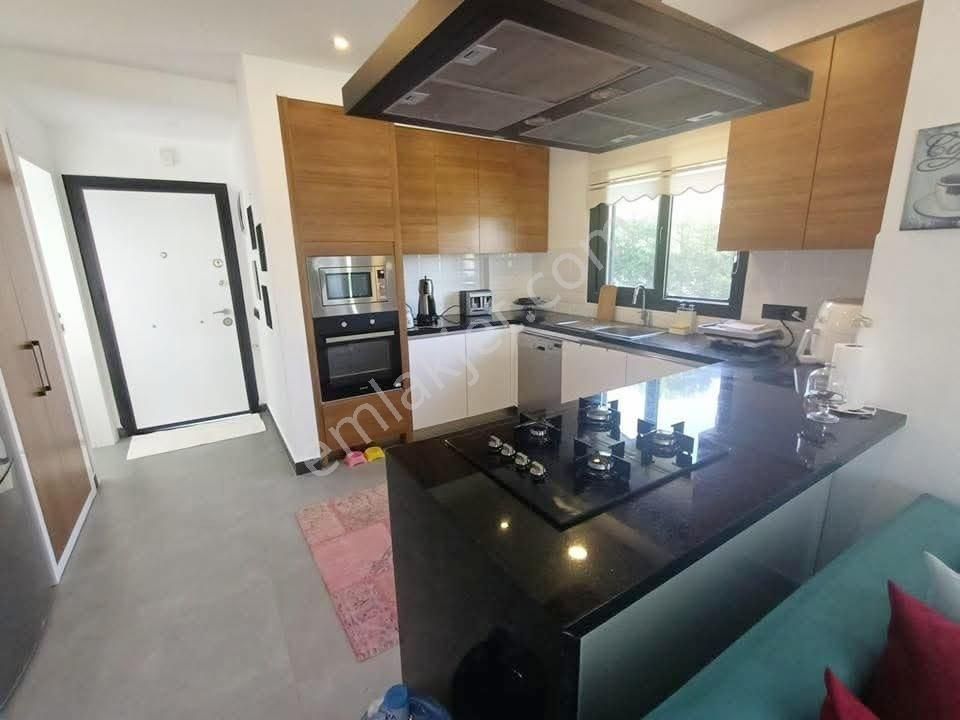 Fiyat Düştü Tek Müstakil Köşe Konumlu Bahçeli Denize Yakın Villa - Görsel 10