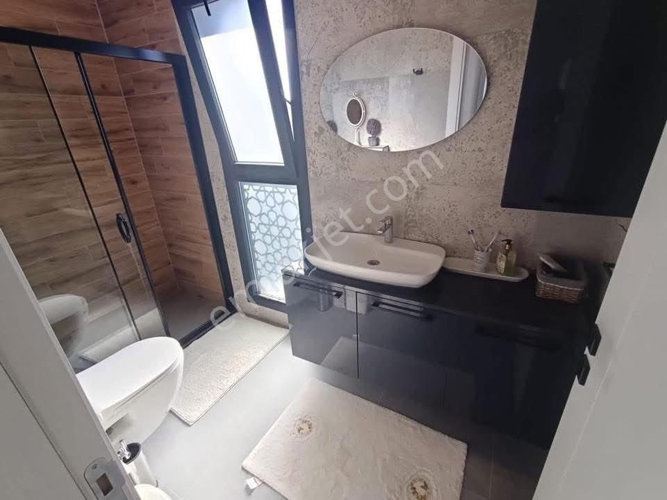 Fiyat Düştü Tek Müstakil Köşe Konumlu Bahçeli Denize Yakın Villa - Görsel 16