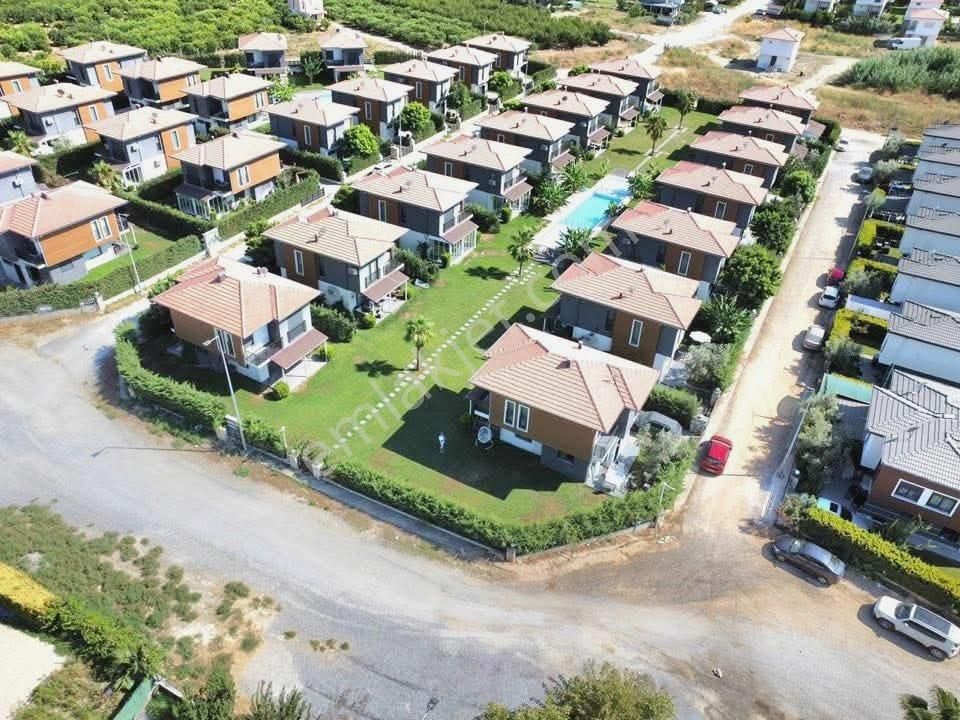 Fiyat Düştü Tek Müstakil Köşe Konumlu Bahçeli Denize Yakın Villa - Görsel 31