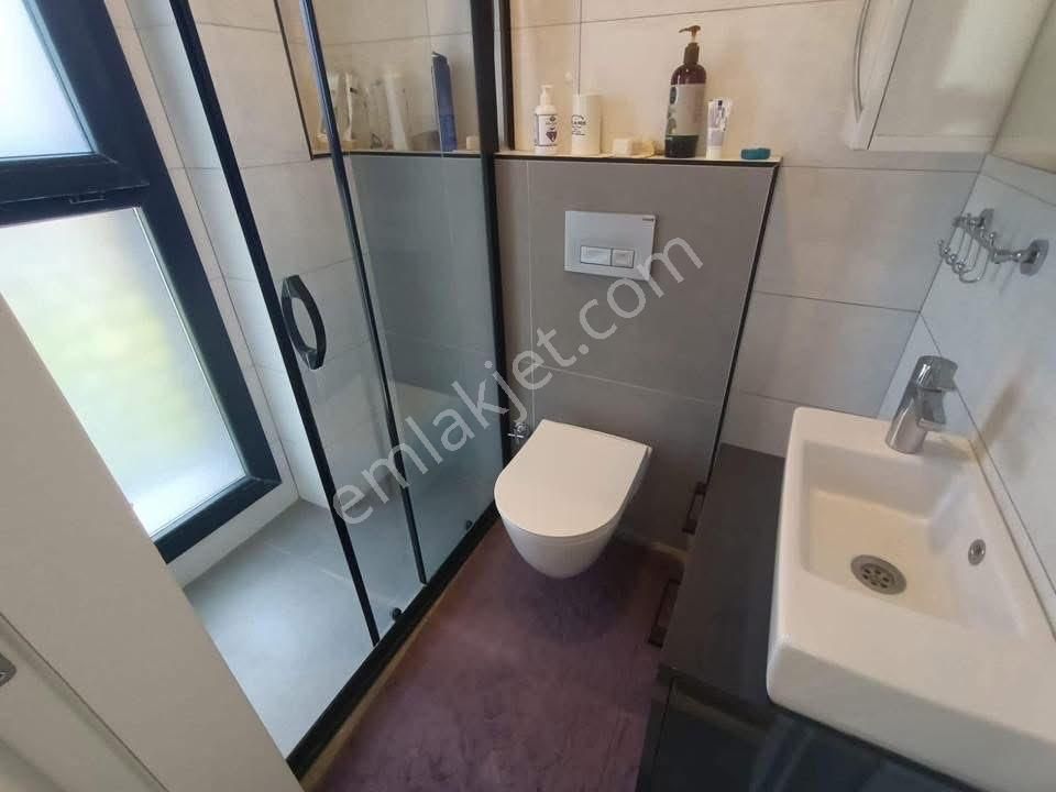 Fiyat Düştü Tek Müstakil Köşe Konumlu Bahçeli Denize Yakın Villa - Görsel 18