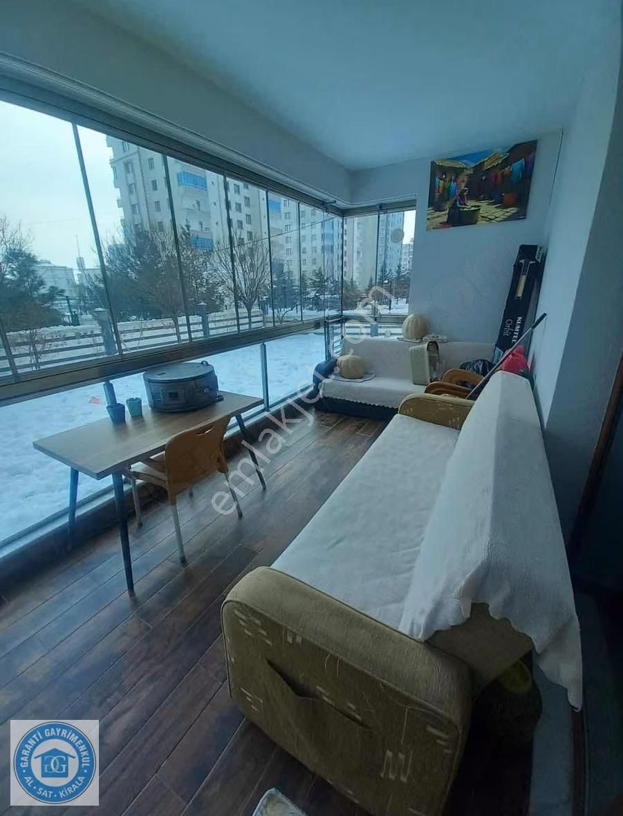 Zana Düğün Salonu Karşı Tarafında Satılık 1+1 Daire - Görsel 2