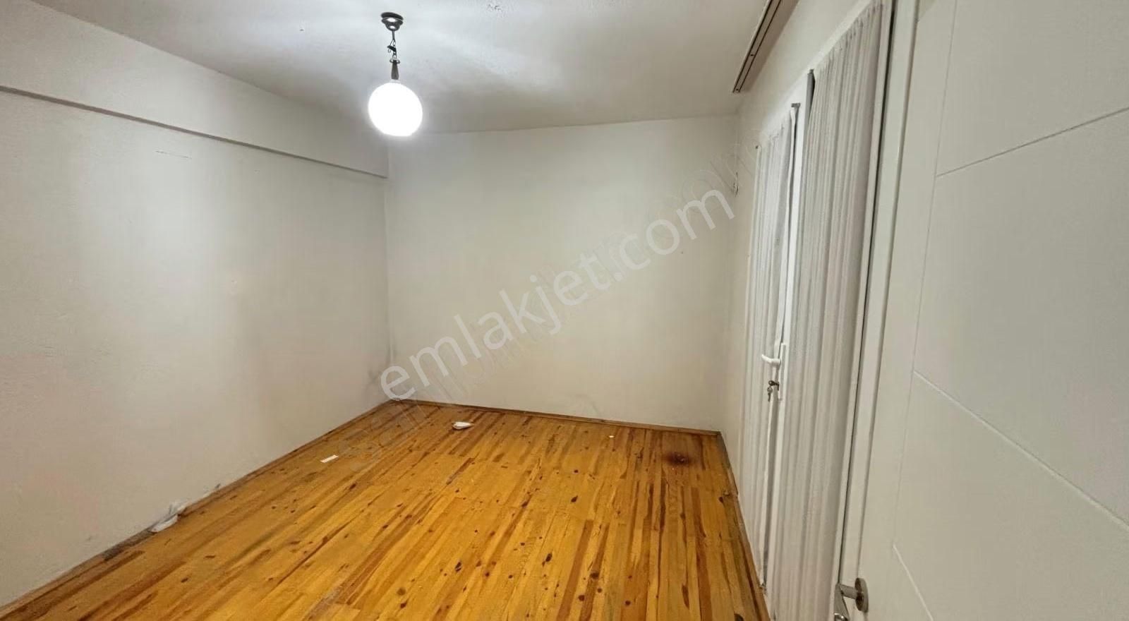 Cumhuriyet Mahallesi Okullar Bölgesinde 3+1 Kiralık Daire - Görsel 13