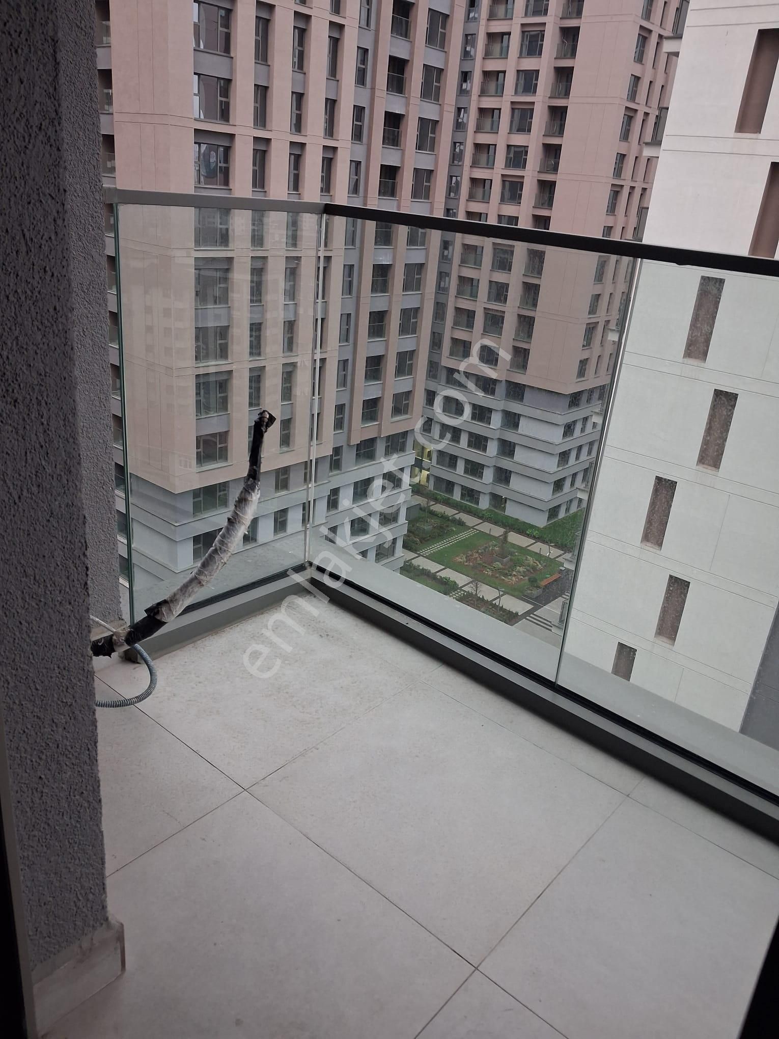 Mandıra Caddede Süper Rezidans 1+1 Balkonlu Holü Olan Daire - Görsel 10