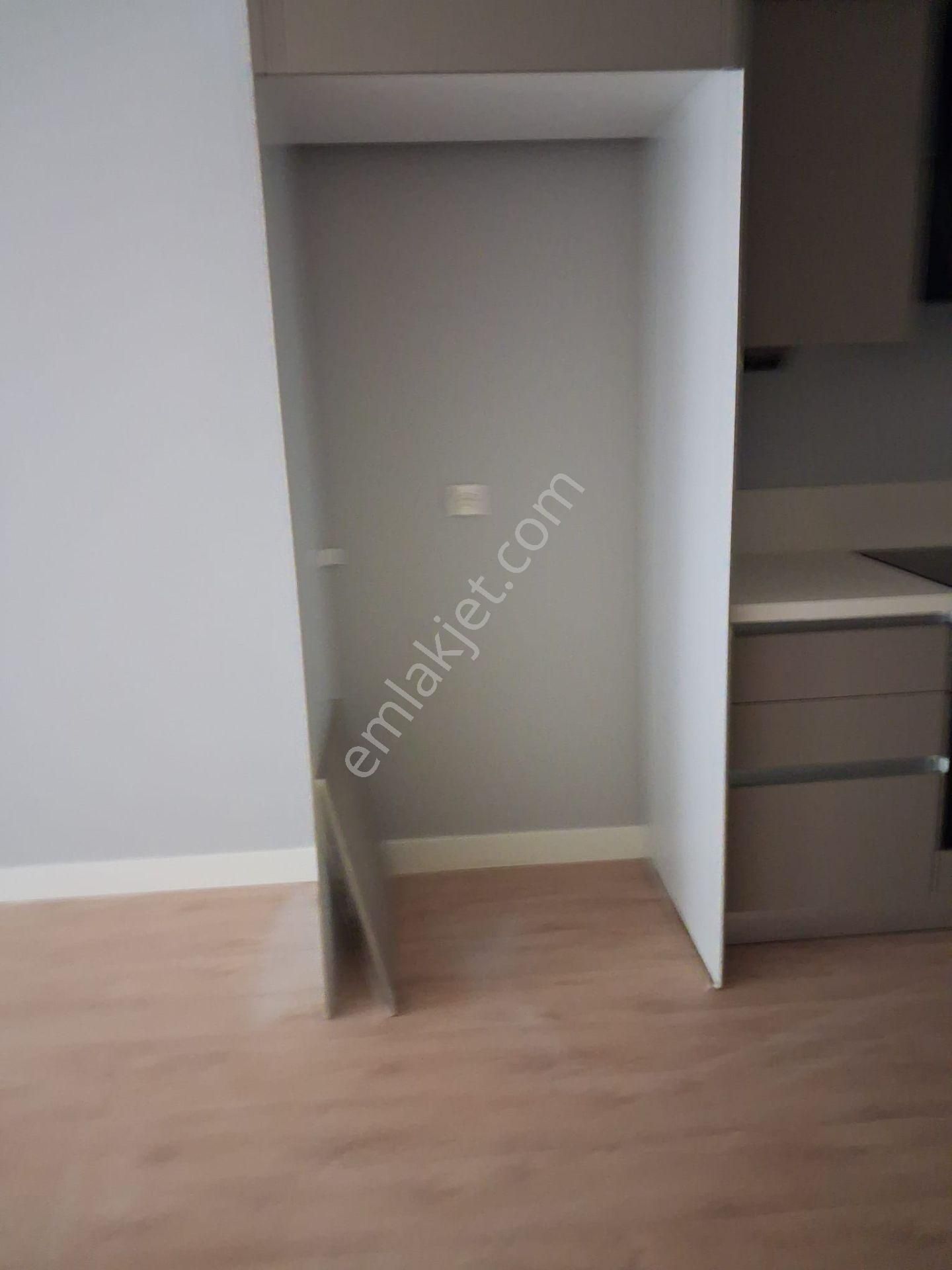 Mandıra Caddede Süper Rezidans 1+1 Balkonlu Holü Olan Daire - Görsel 16