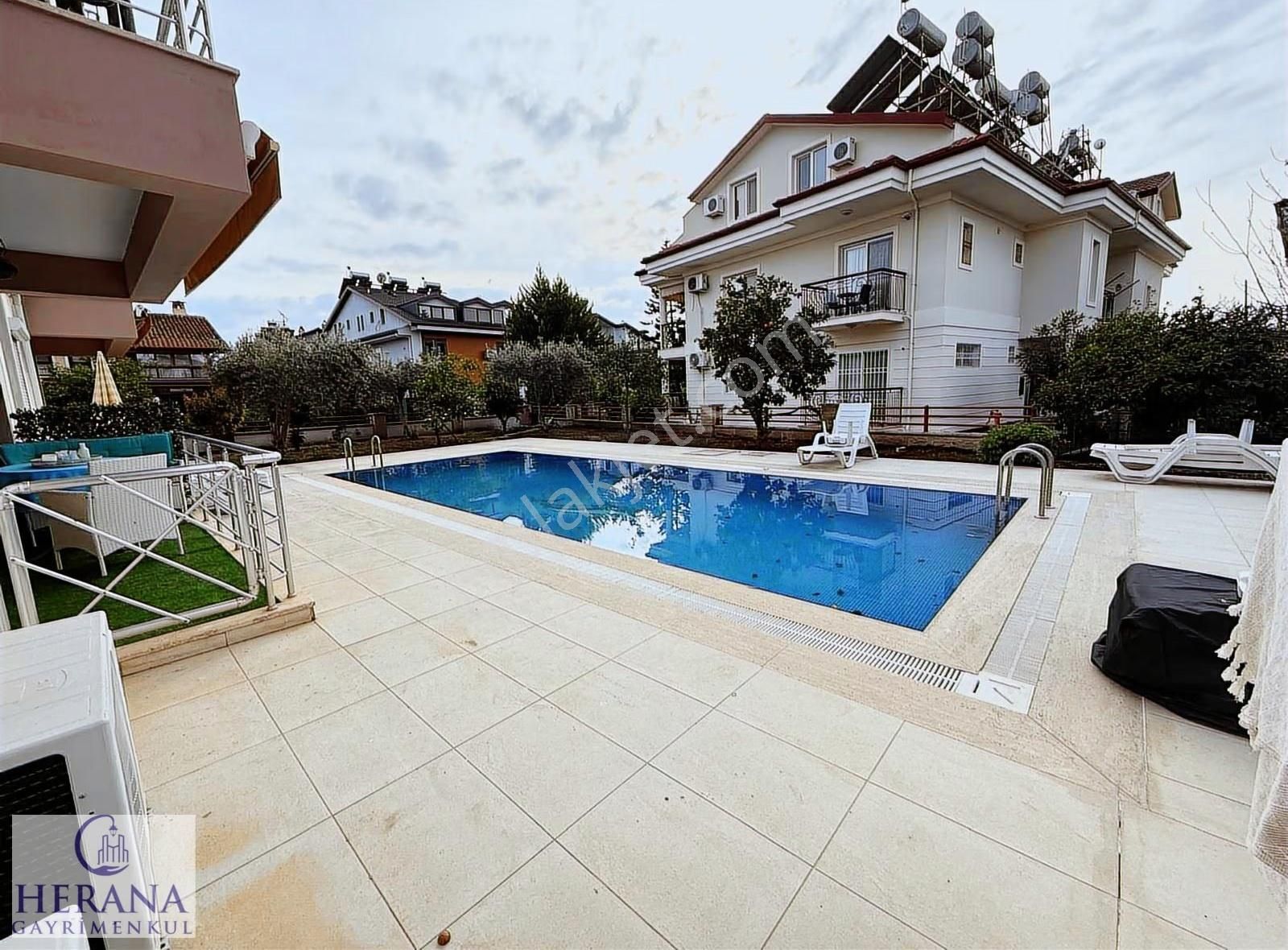 Çalış Plaja 300 M. Butiksite İçinde Satılık Müstakil Girişli 2+1