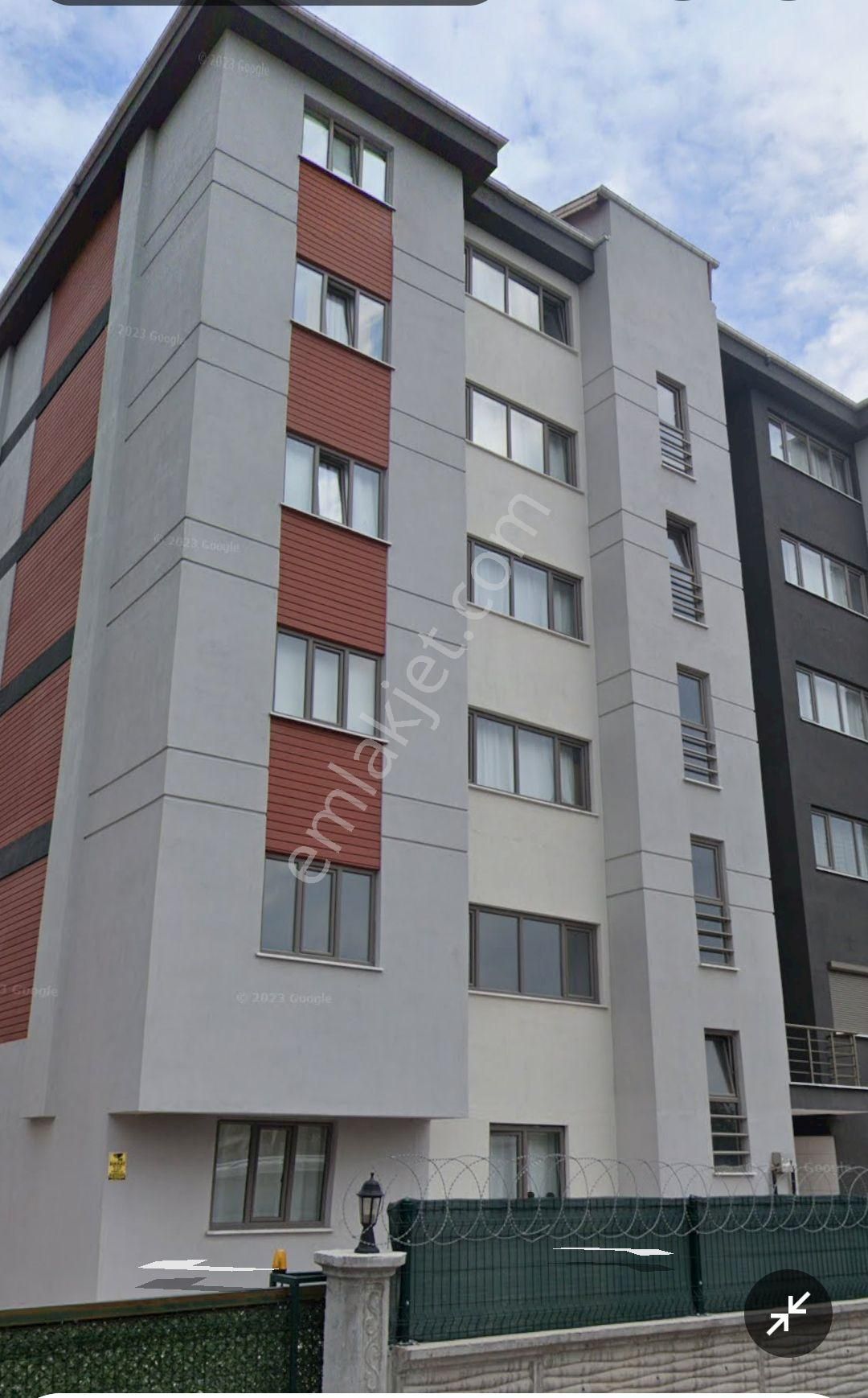 Kon Tv Binası Arkası Emirgazi Mh. Aktane Sokakta 3+1 Satılık Daire