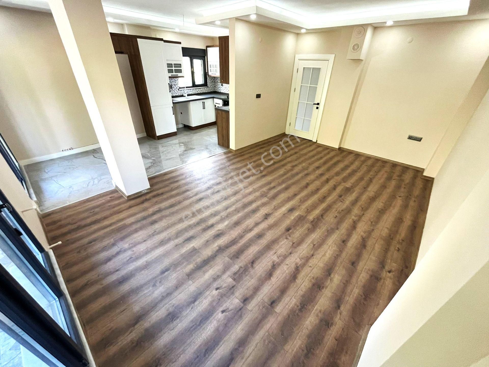 🏡akçay'da Aygül'den🏡kaçmaz Bir Fırsat Daha Geniş Bahçeli Geniş Balkonlu 4+1 Satılık Mustakil Villa