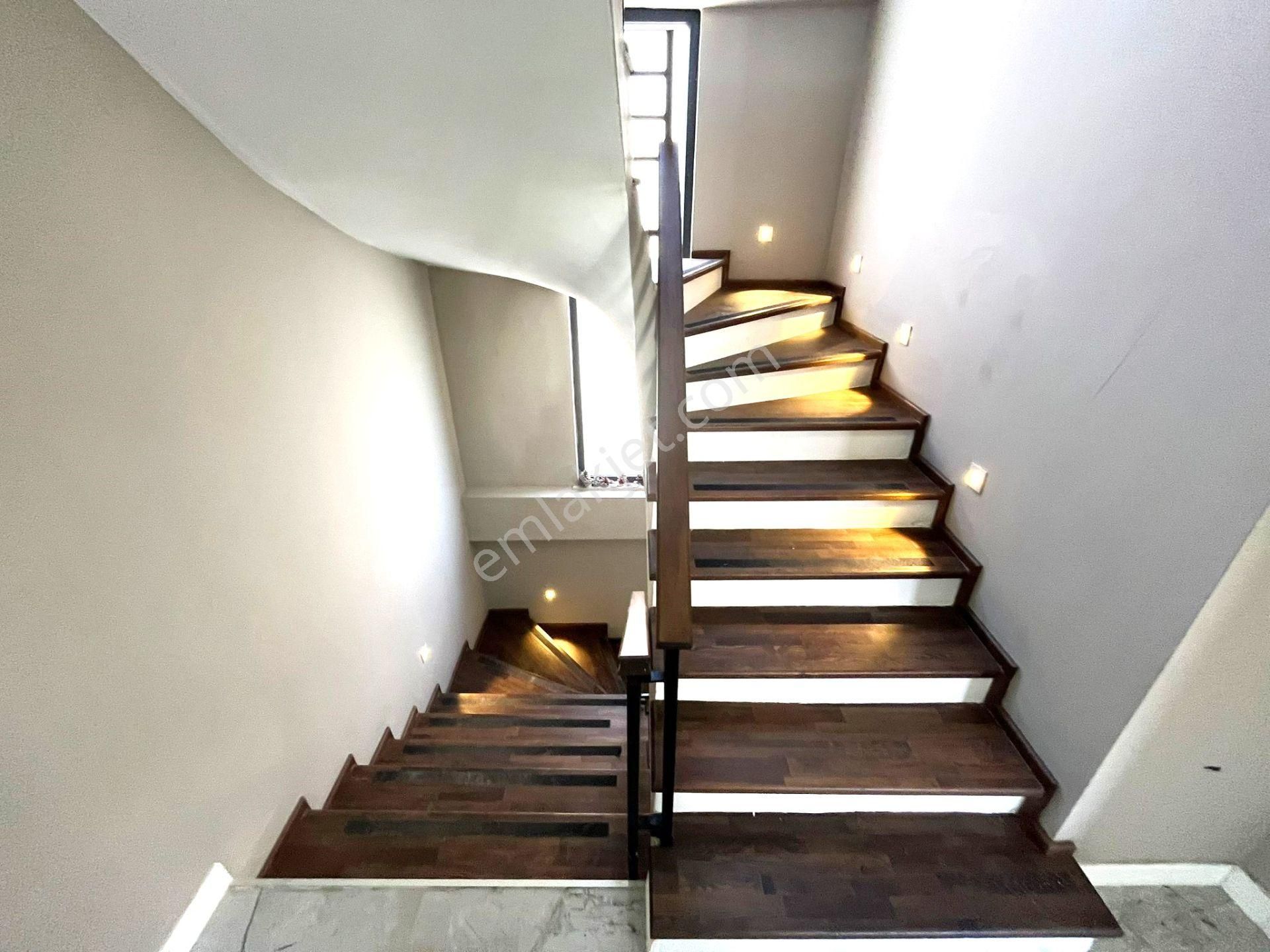 🏡akçay'da Aygül'den🏡kaçmaz Bir Fırsat Daha Geniş Bahçeli Geniş Balkonlu 4+1 Satılık Mustakil Villa - Görsel 26