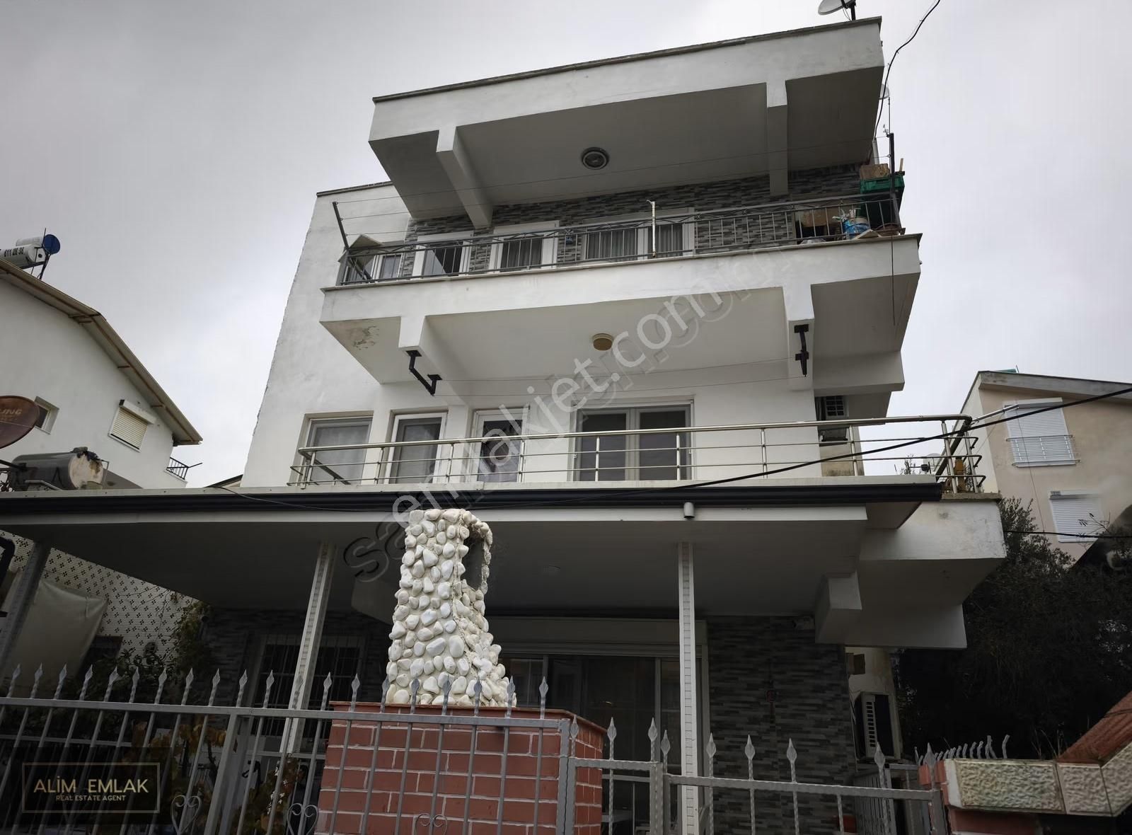 Didim'de Sahile Yakın Güney Cephe Ara Kat 2+1 Ayrı Mutfak Daire