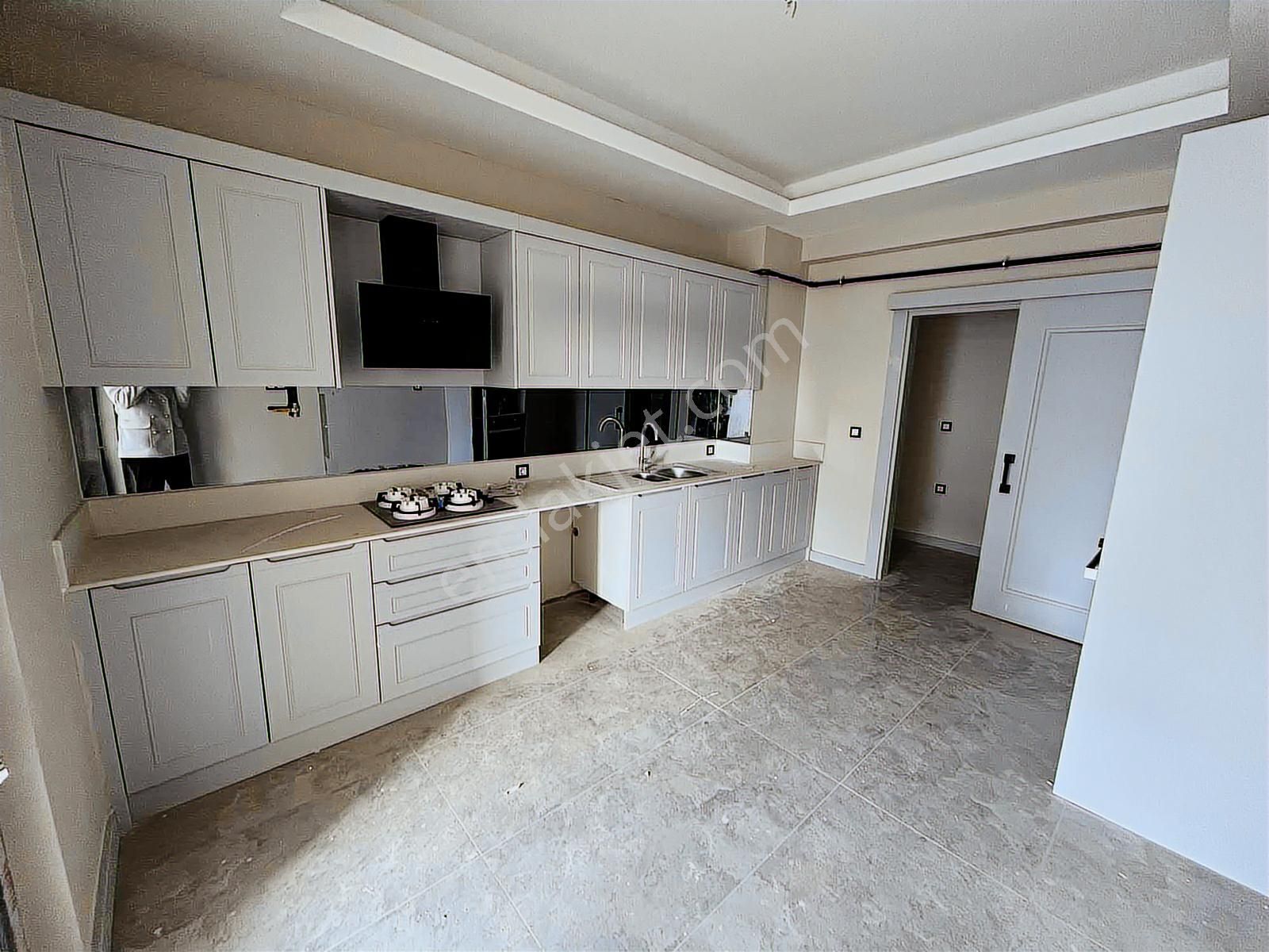 Ymz'den Abdülhamidhan Mah'de Lüx 3.5+1 Sıfır Daire - Görsel 3