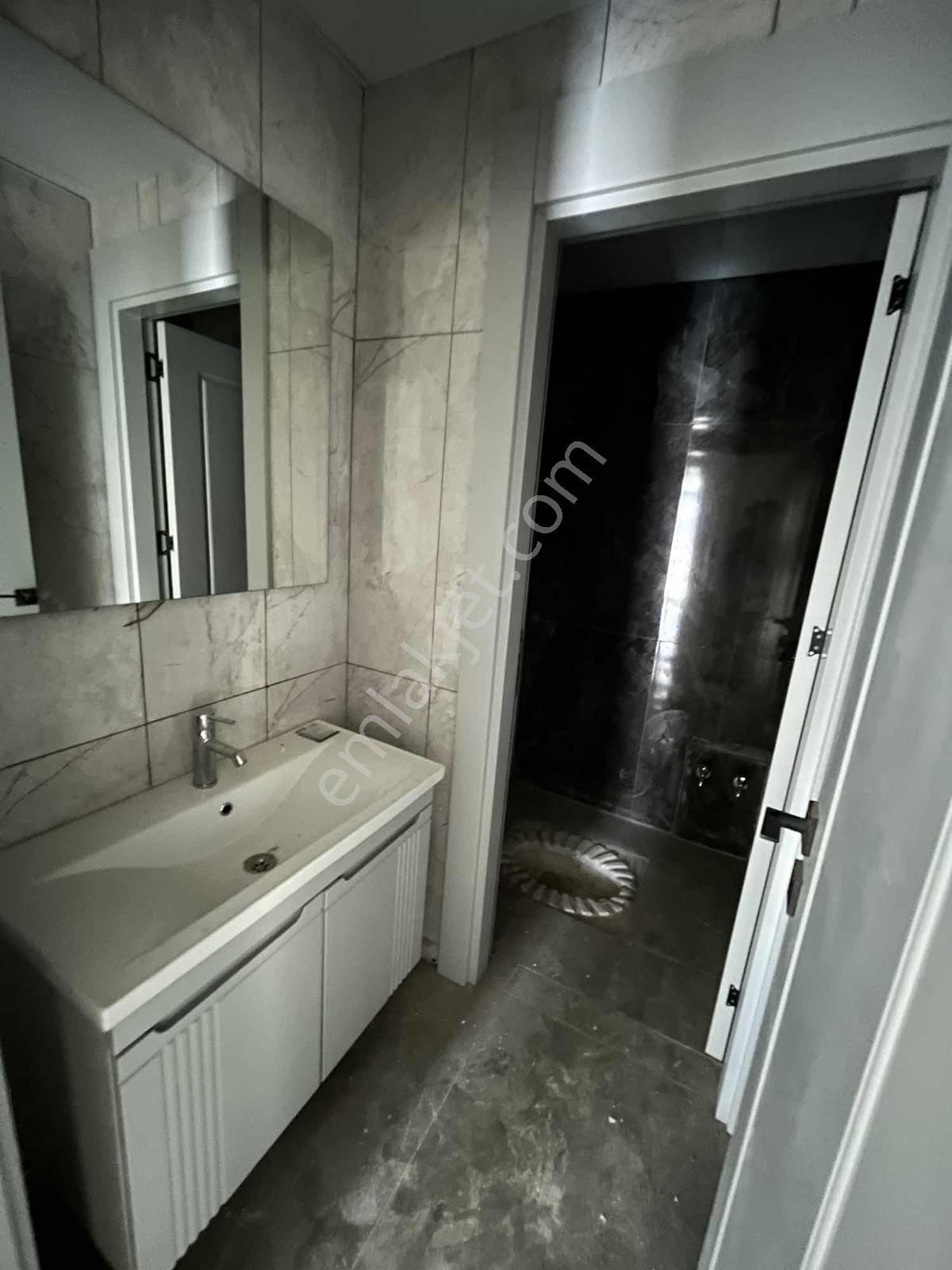 Ymz'den Abdülhamidhan Mah'de Lüx 3.5+1 Sıfır Daire - Görsel 2