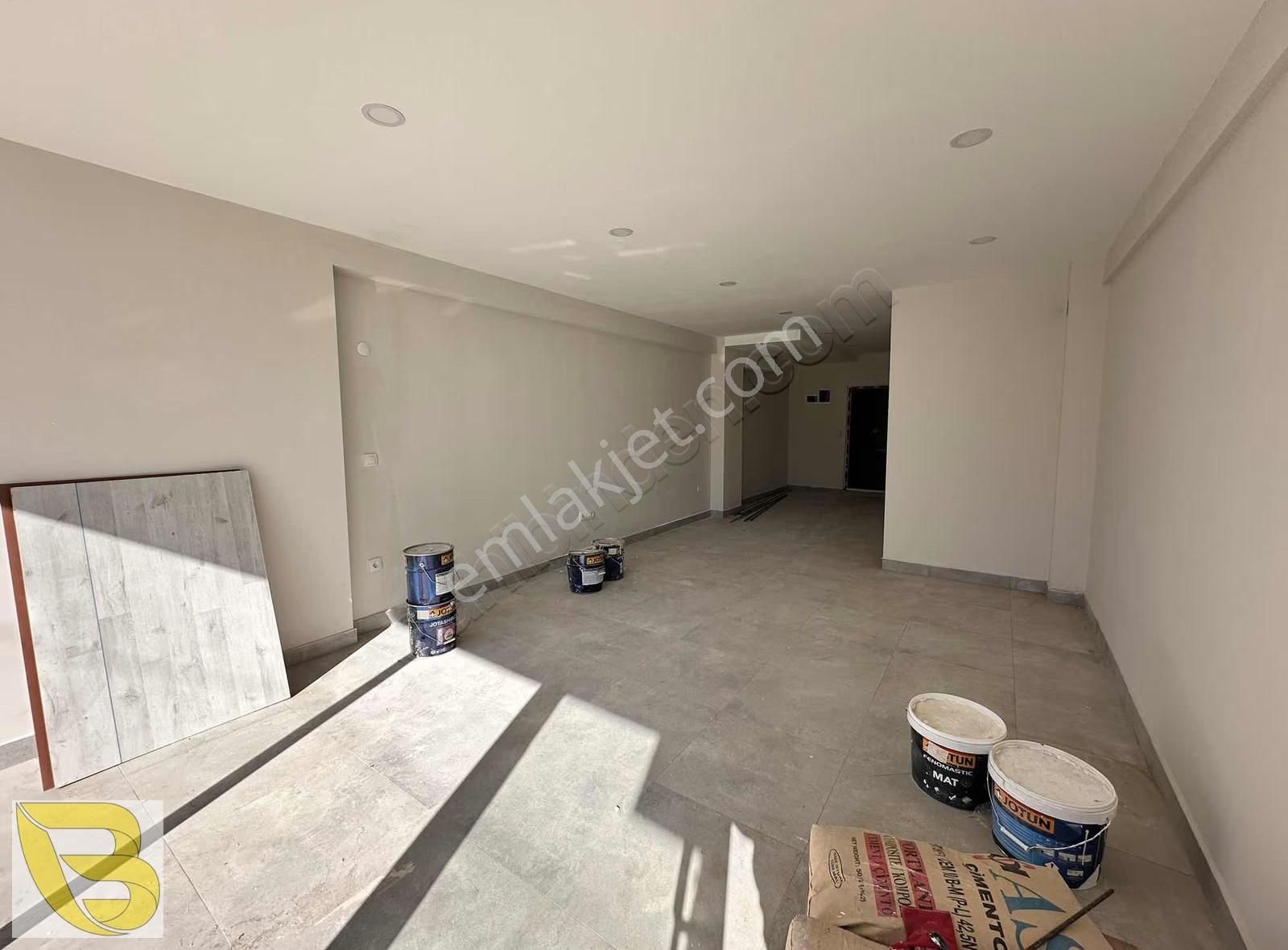 Birçok İş Koluna Uygun | Cadde Üzeri Kiralık Dükkan - Görsel 3