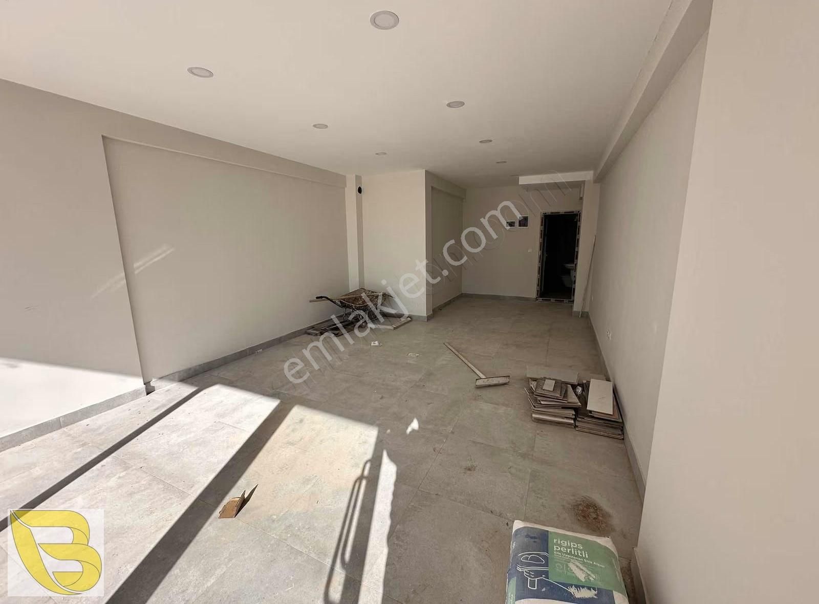 Birçok İş Koluna Uygun | Cadde Üzeri Kiralık Dükkan - Görsel 5