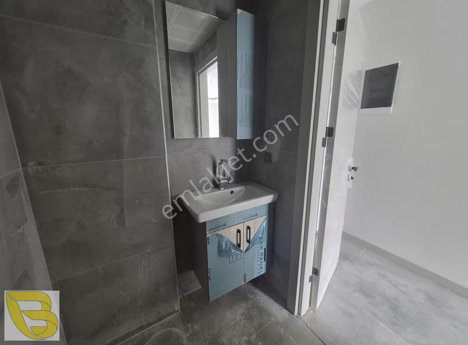 Havuzlu Site İçerisin De Satılık 1+1 Daire - Görsel 16