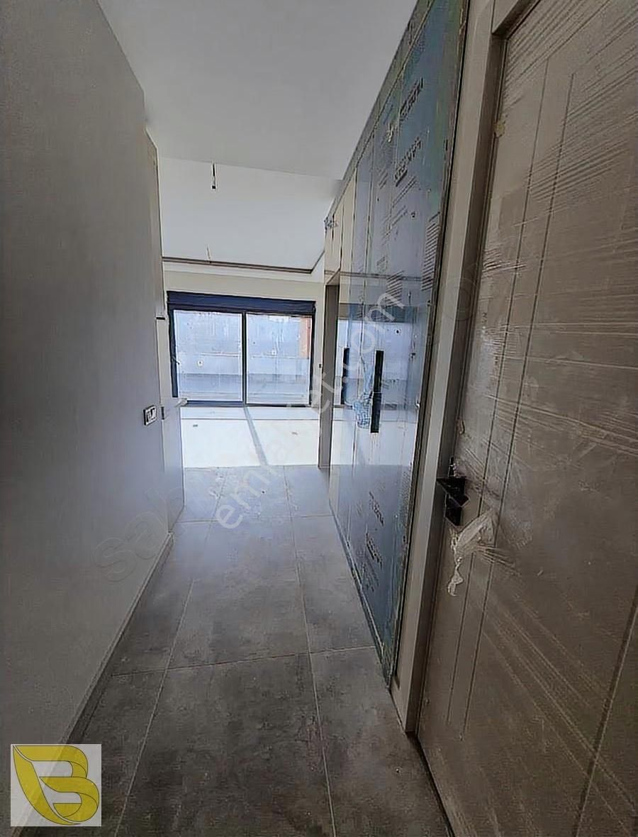 Havuzlu Site İçerisin De Satılık 1+1 Daire - Görsel 19