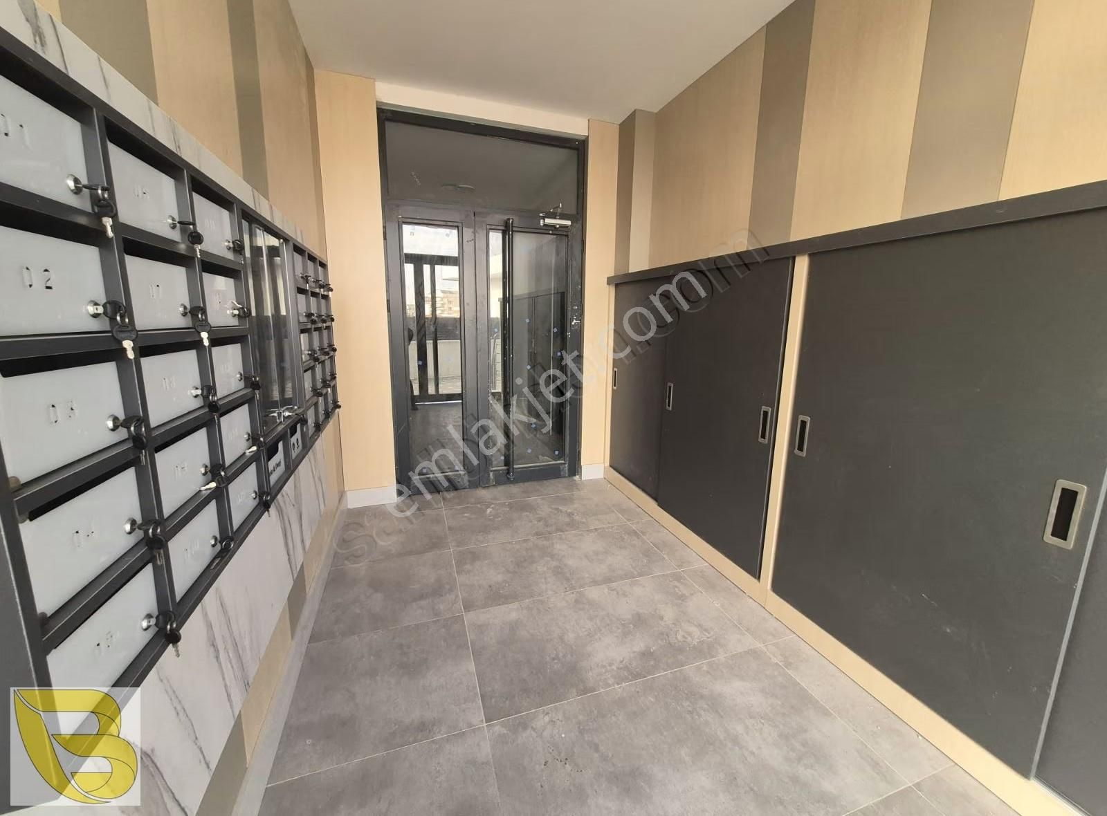 Havuzlu Site İçerisin De Satılık 1+1 Daire - Görsel 7