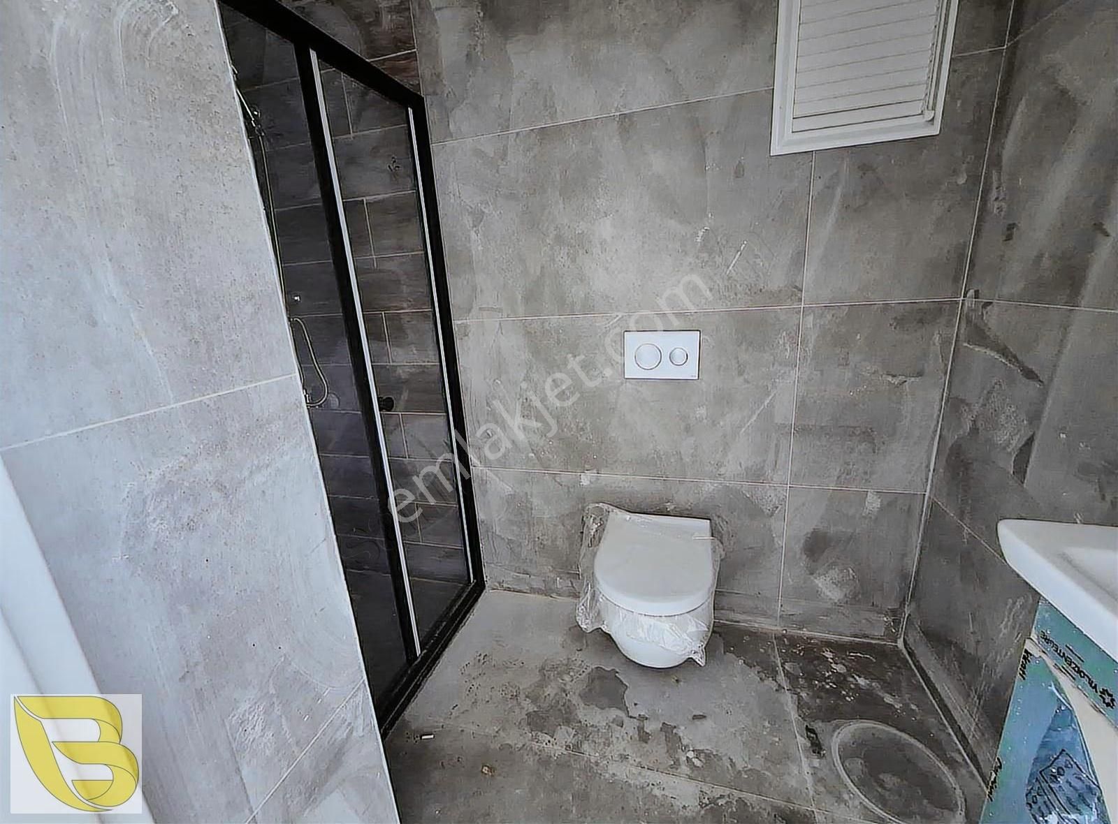 Havuzlu Site İçerisin De Satılık 1+1 Daire - Görsel 20