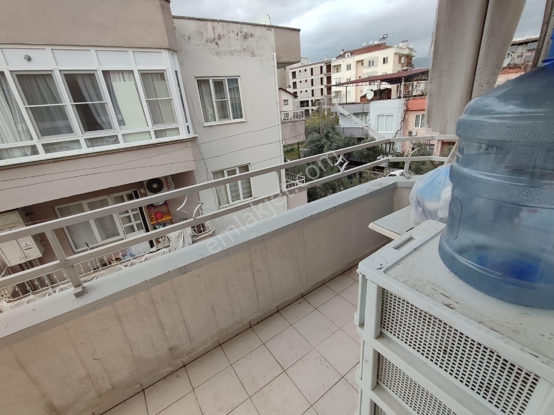 Yeni Mahallede Geniş Satılık Daire - Görsel 13