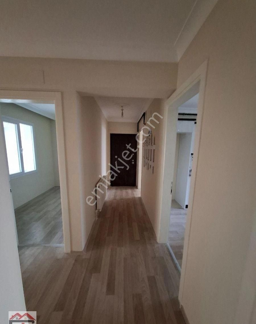 Akhisar Atatürk Fahri Sertel Emlaktan Satılık 3+1 Daire - Görsel 4