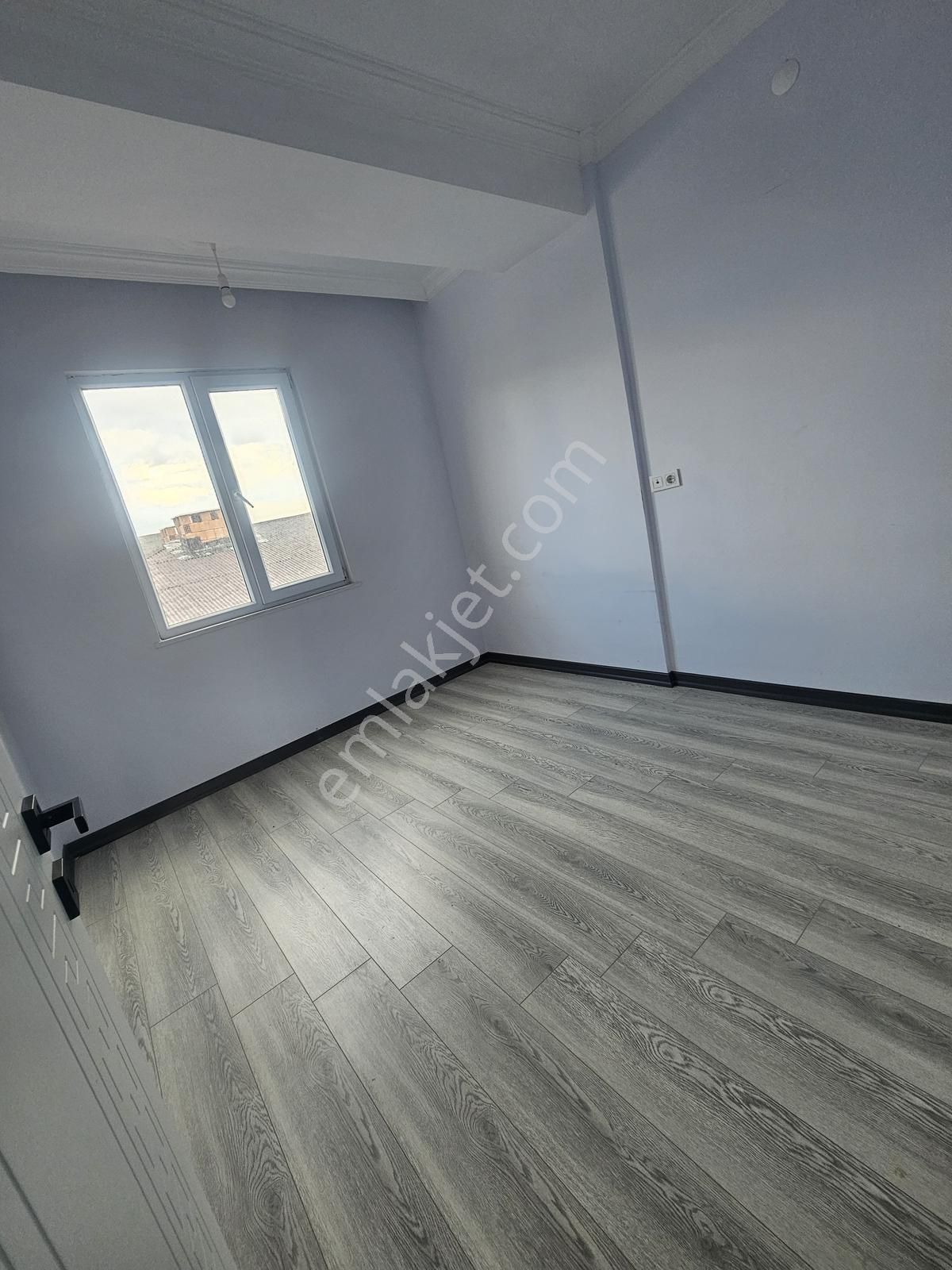 Adnanmenderes Mahallesinde Kiralık4+2 Dübleks Daire - Görsel 6