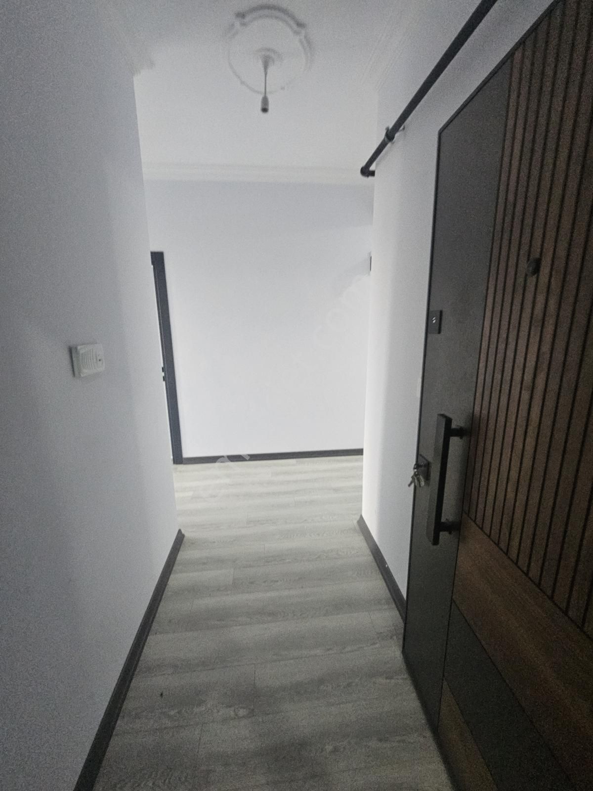 Adnanmenderes Mahallesinde Kiralık4+2 Dübleks Daire - Görsel 8