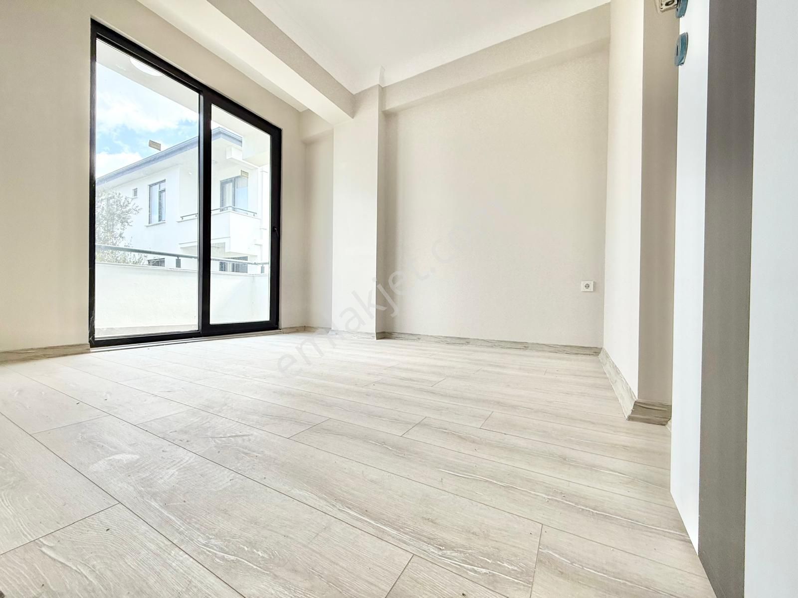 ꧁akçay Ay Emlaktan꧂küçükkuyu'da Yaşam Tarzınızı Değiştirecek Müstakil Tadında Satılık 2+1 Lüx Daire - Görsel 16