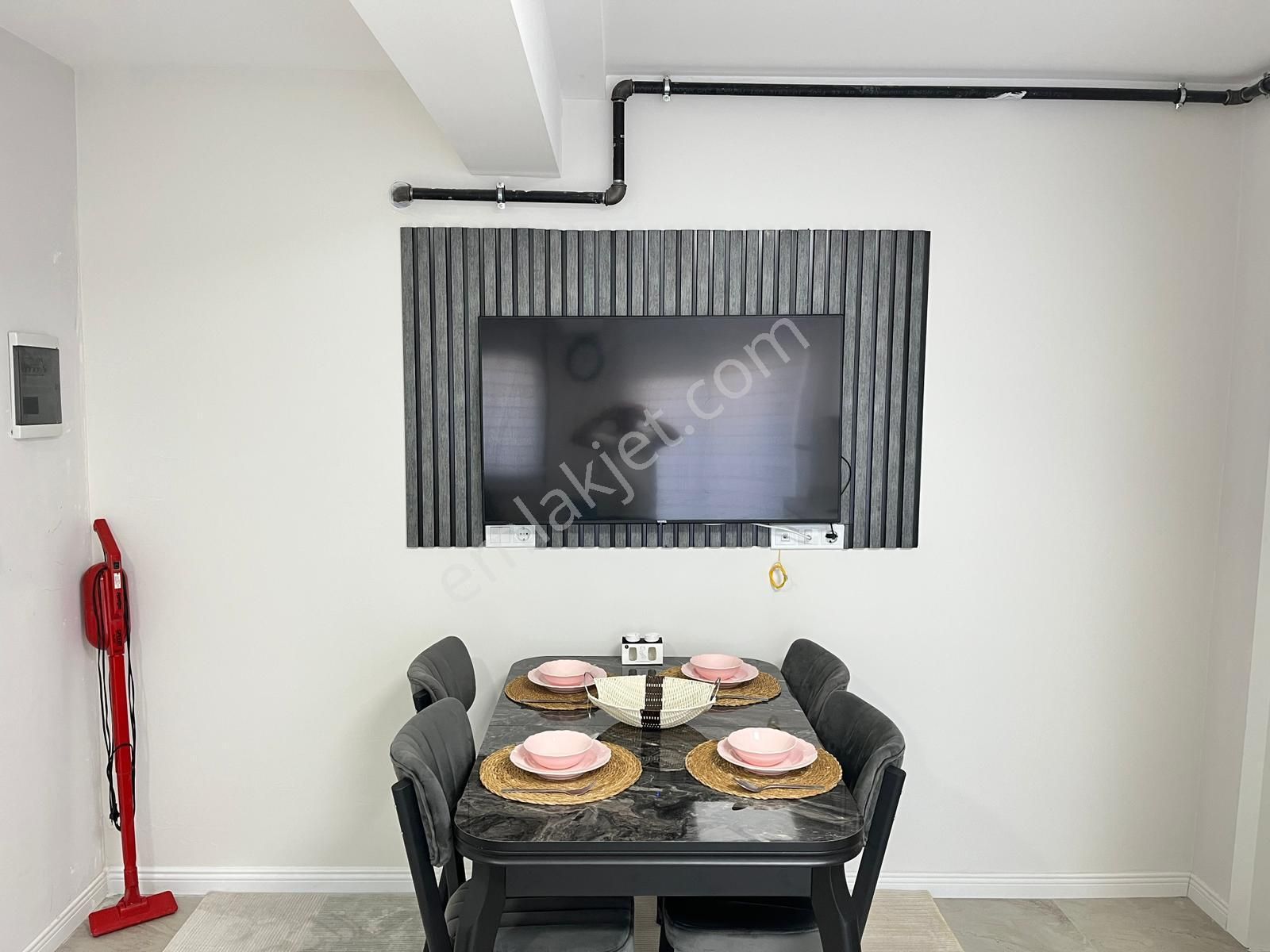 Denizli Selçukbey De Eşyalı Kendine Ait Bahçeli Önü Açık Yatırıma Uygun Suit Daire - Görsel 6