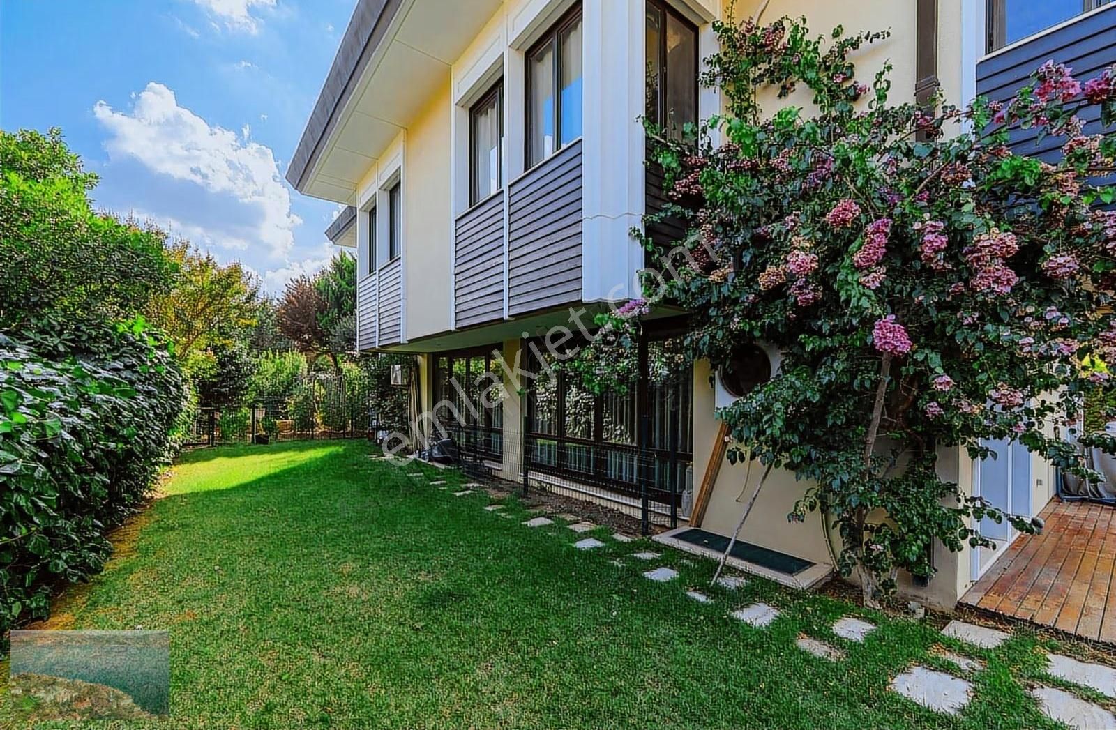 Sedadkent Villalarında Boğaz Manzaralı, Geniş Bahçeli Villa - Görsel 17