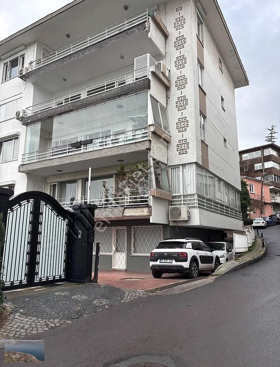 Bebek Sahile 100m İşyerine-konuta Uygun Bakımlı 2+1 Giriş Katı