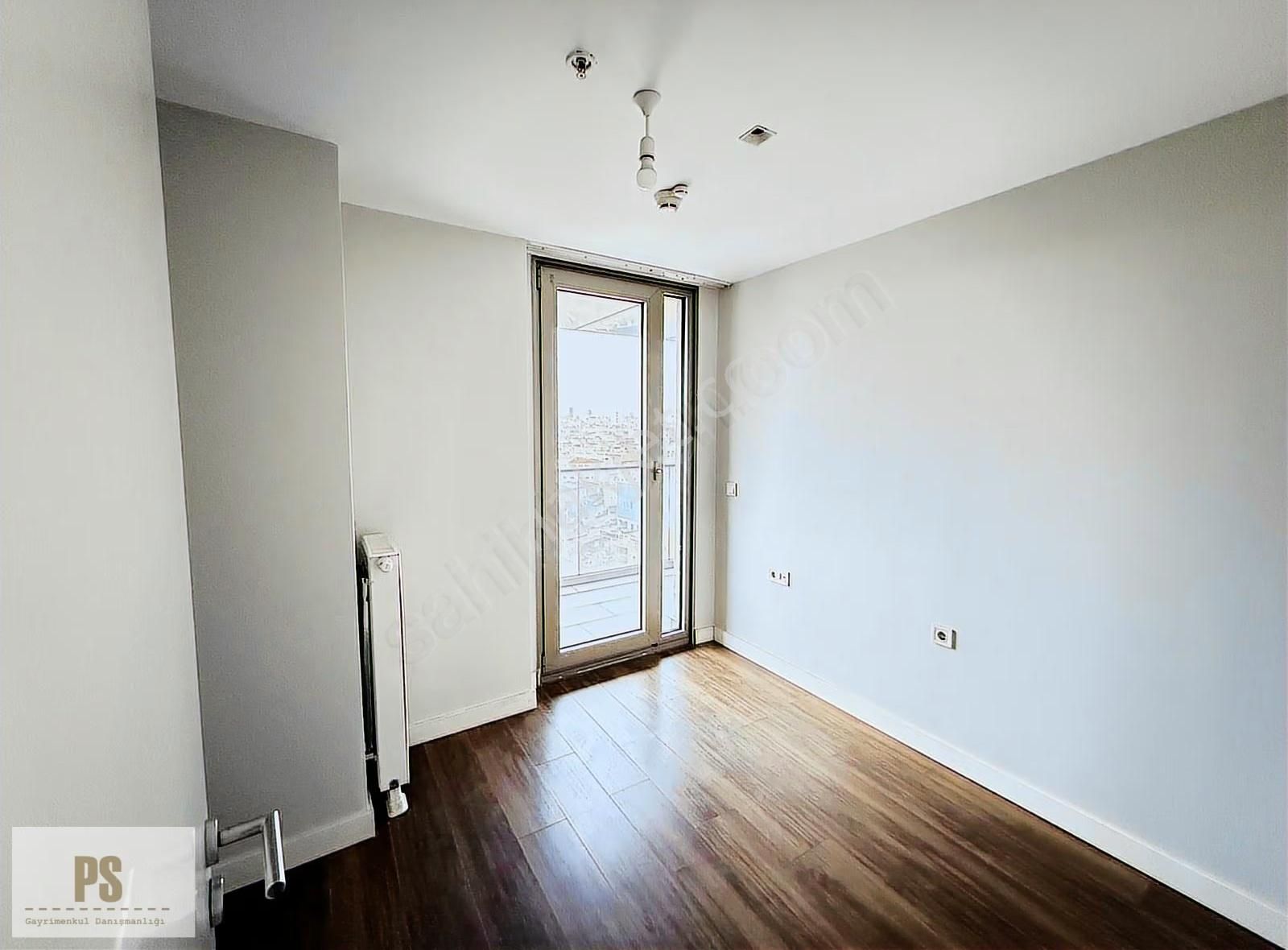 Satış Ve Kiralama Ofisinden Balkonlu 3+1 Kiralık Daire - Görsel 17