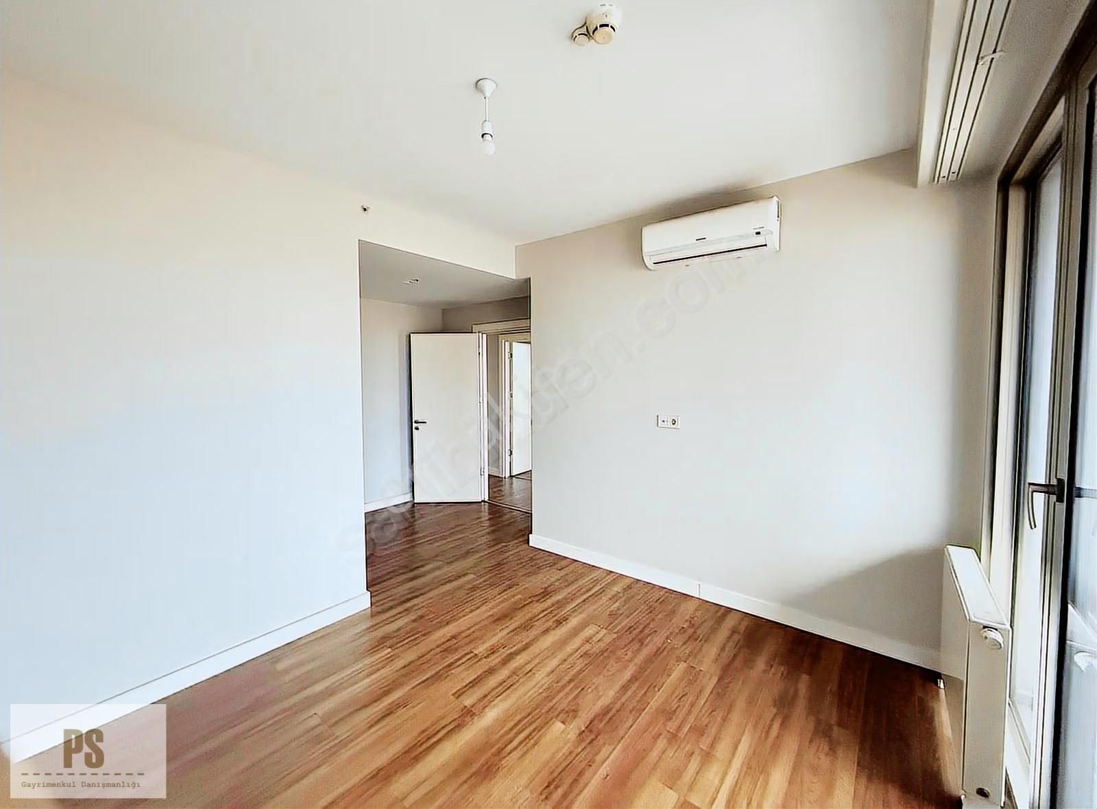 Satış Ve Kiralama Ofisinden Balkonlu 3+1 Kiralık Daire - Görsel 13