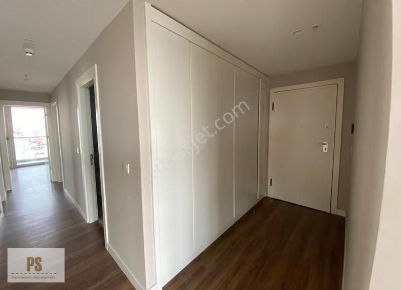 Satış Ve Kiralama Ofisinden Balkonlu 3+1 Kiralık Daire - Görsel 8