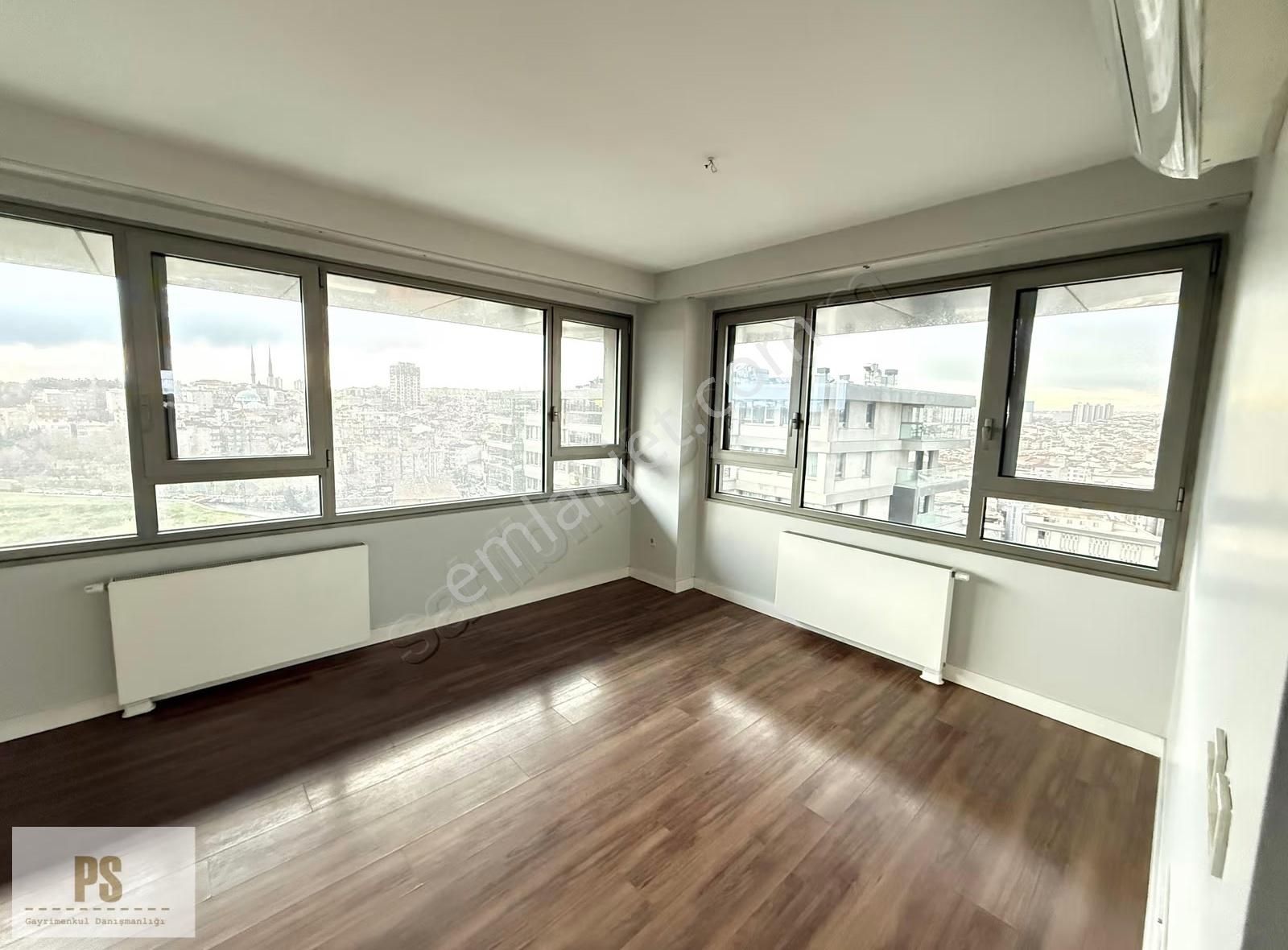 Satış Ve Kiralama Ofisinden Balkonlu 3+1 Kiralık Daire - Görsel 2