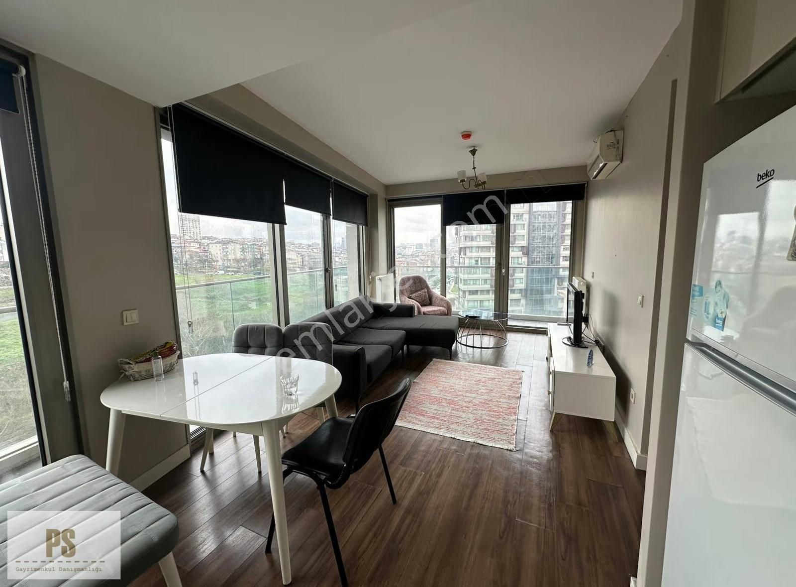 Satış Ve Kiralama Ofisinden Teraslı 1+1 Boş Satılık Daire